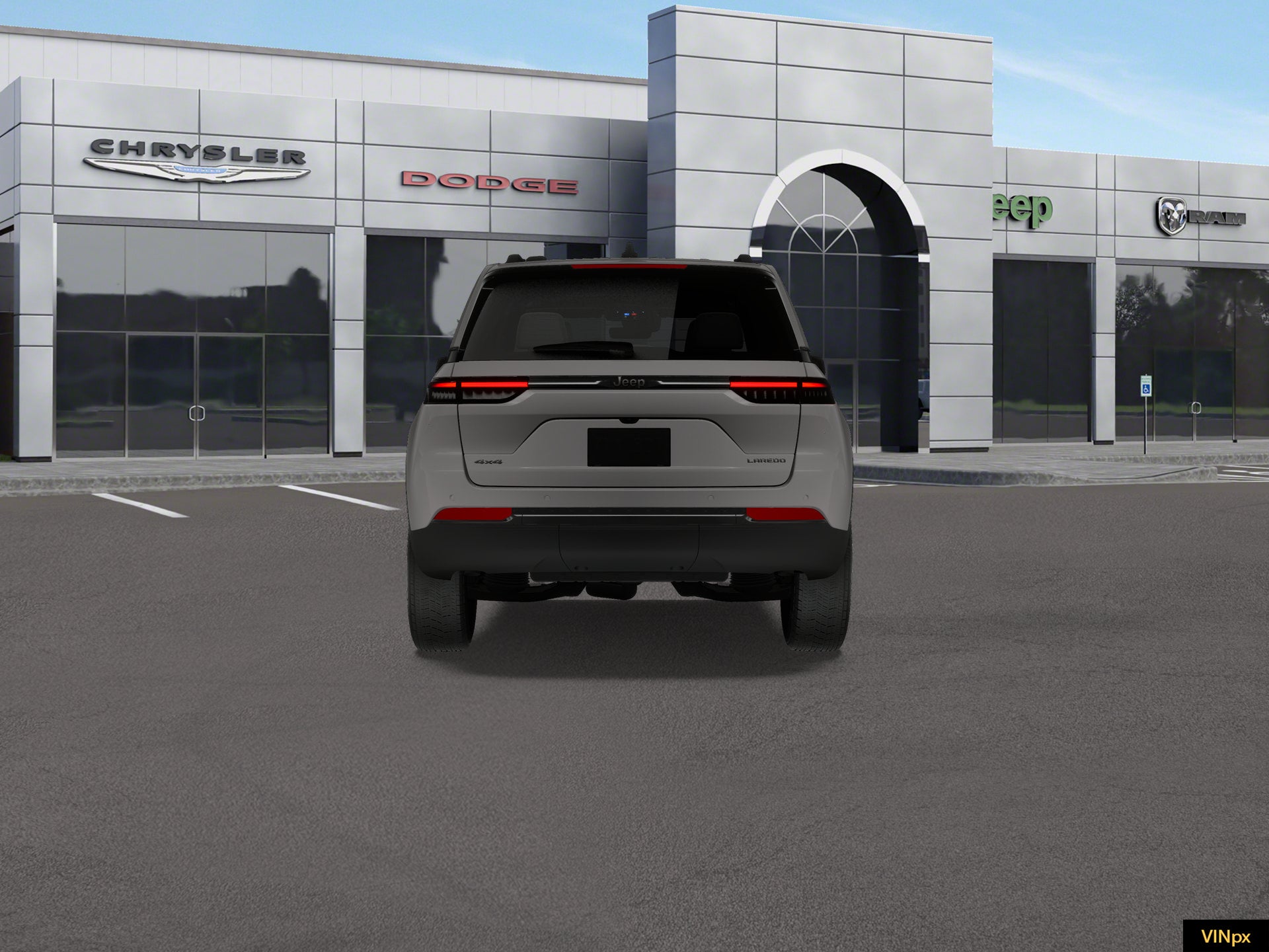 2027 Jeep Grand Cherokee GRAND CHEROKEE LAREDO X 4X4