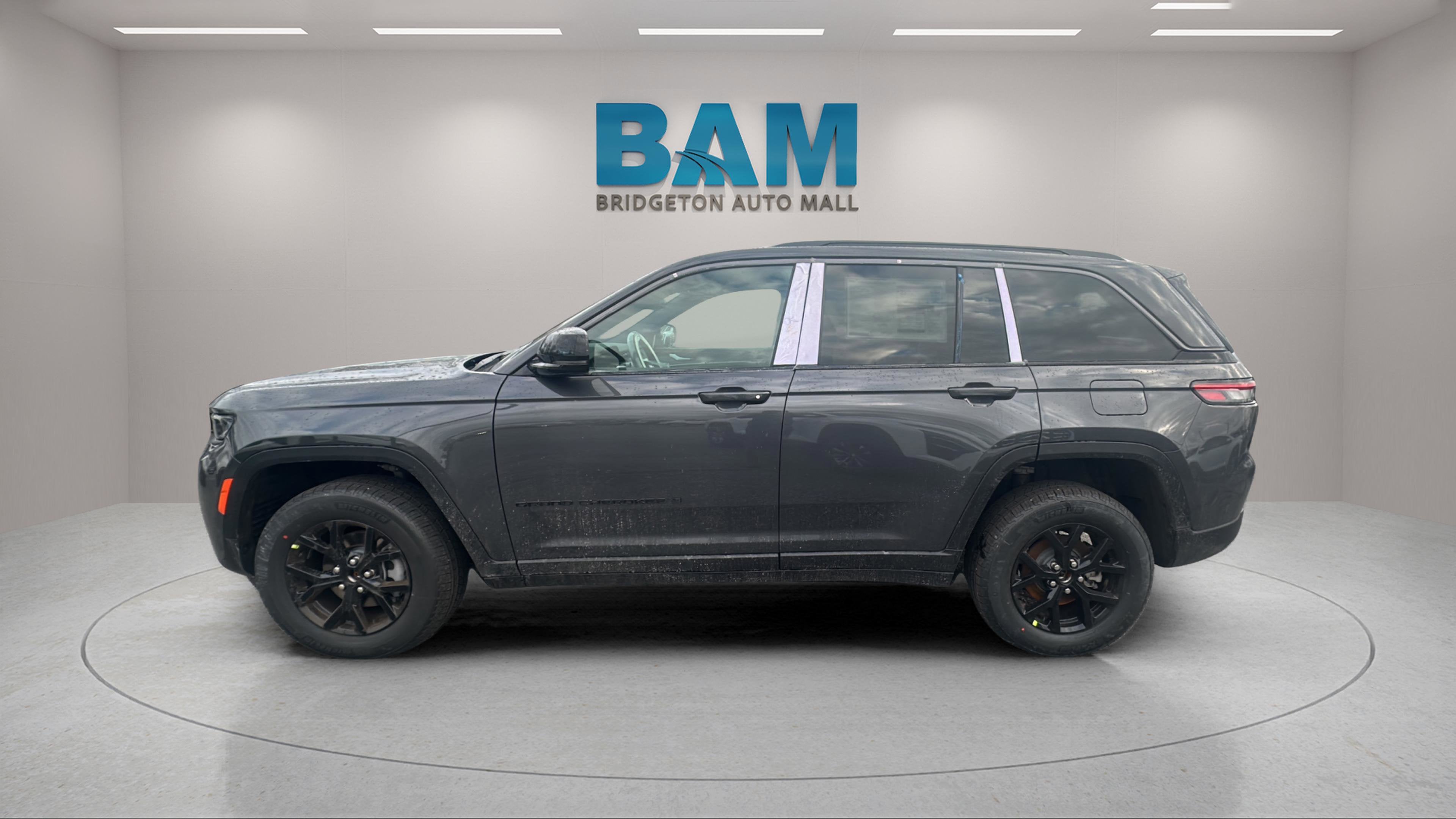 2026 Jeep Grand Cherokee GRAND CHEROKEE ALTITUDE 4X4