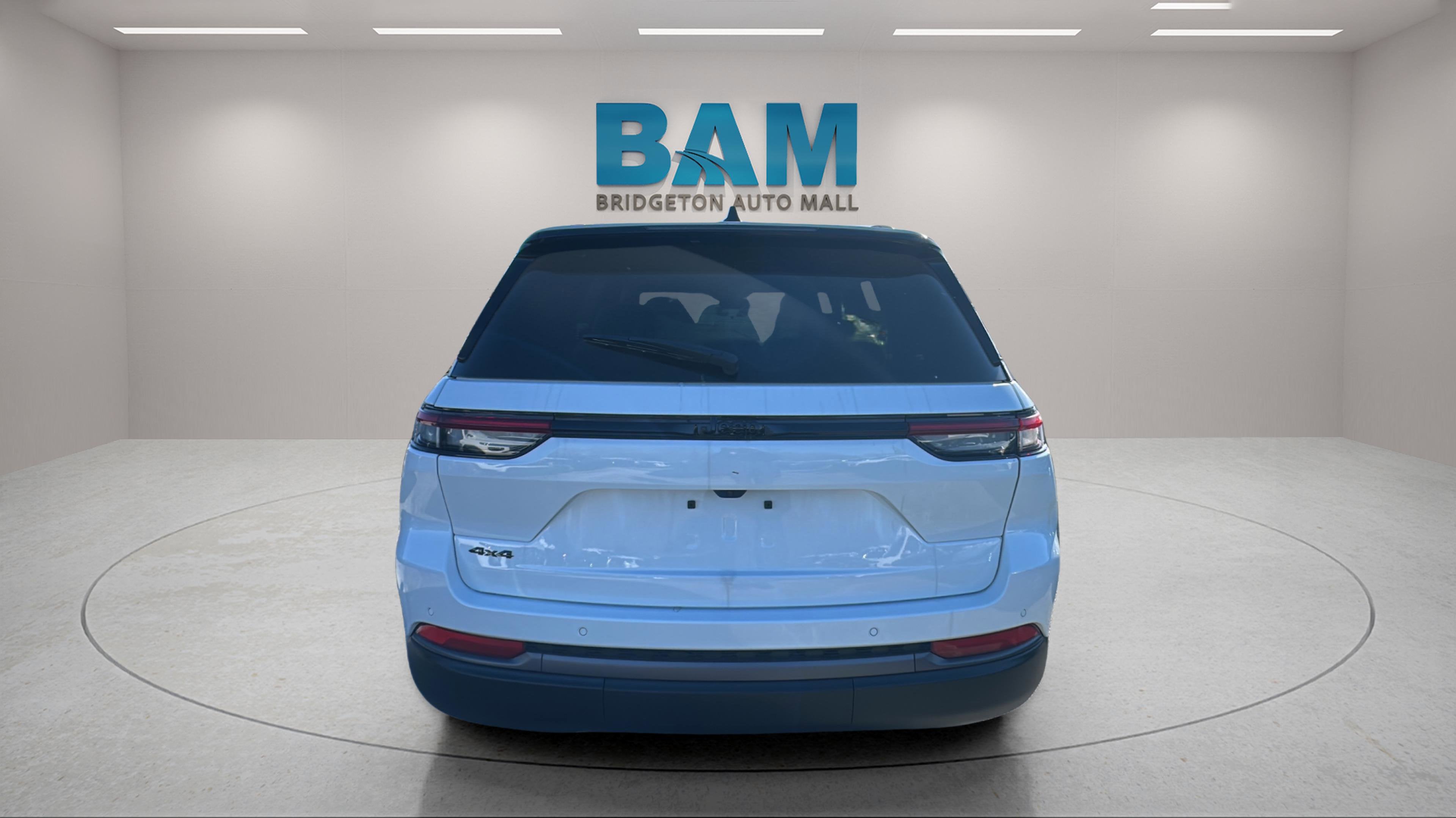 2026 Jeep Grand Cherokee GRAND CHEROKEE LAREDO ALTITUDE 4X4