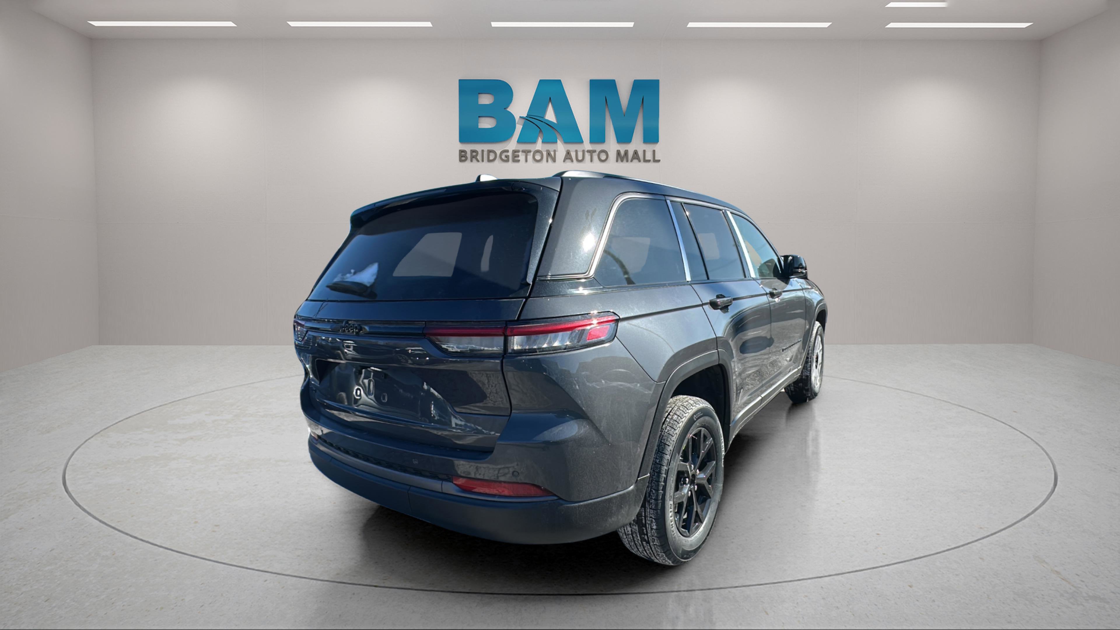 2026 Jeep Grand Cherokee GRAND CHEROKEE LAREDO ALTITUDE 4X4