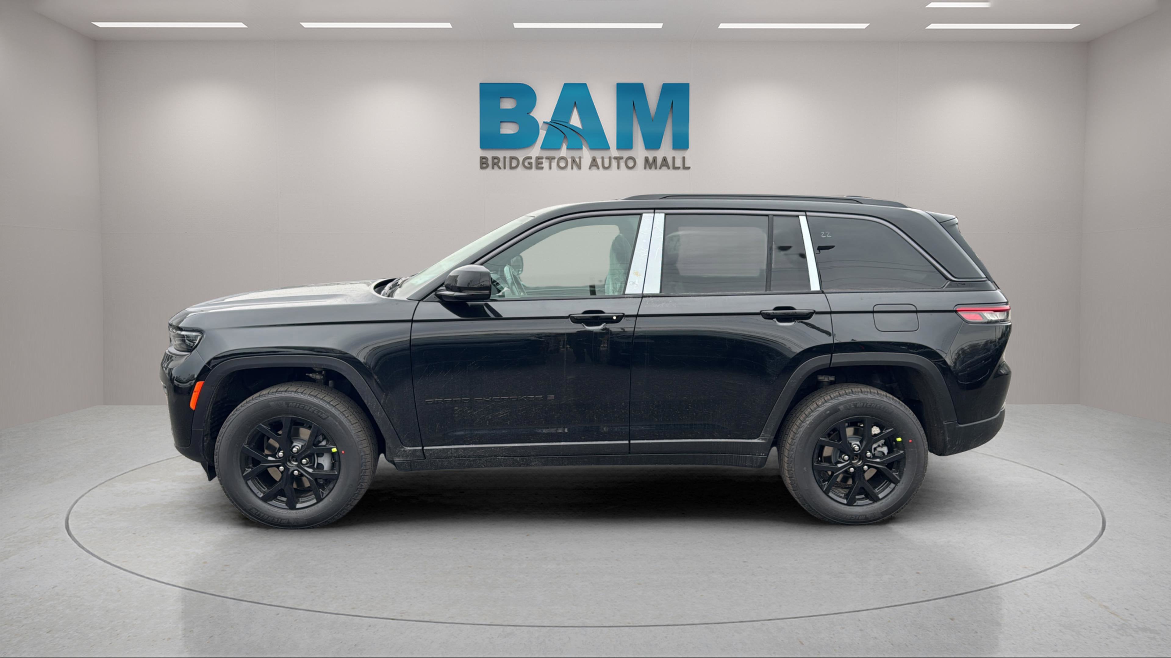 2026 Jeep Grand Cherokee GRAND CHEROKEE ALTITUDE 4X4