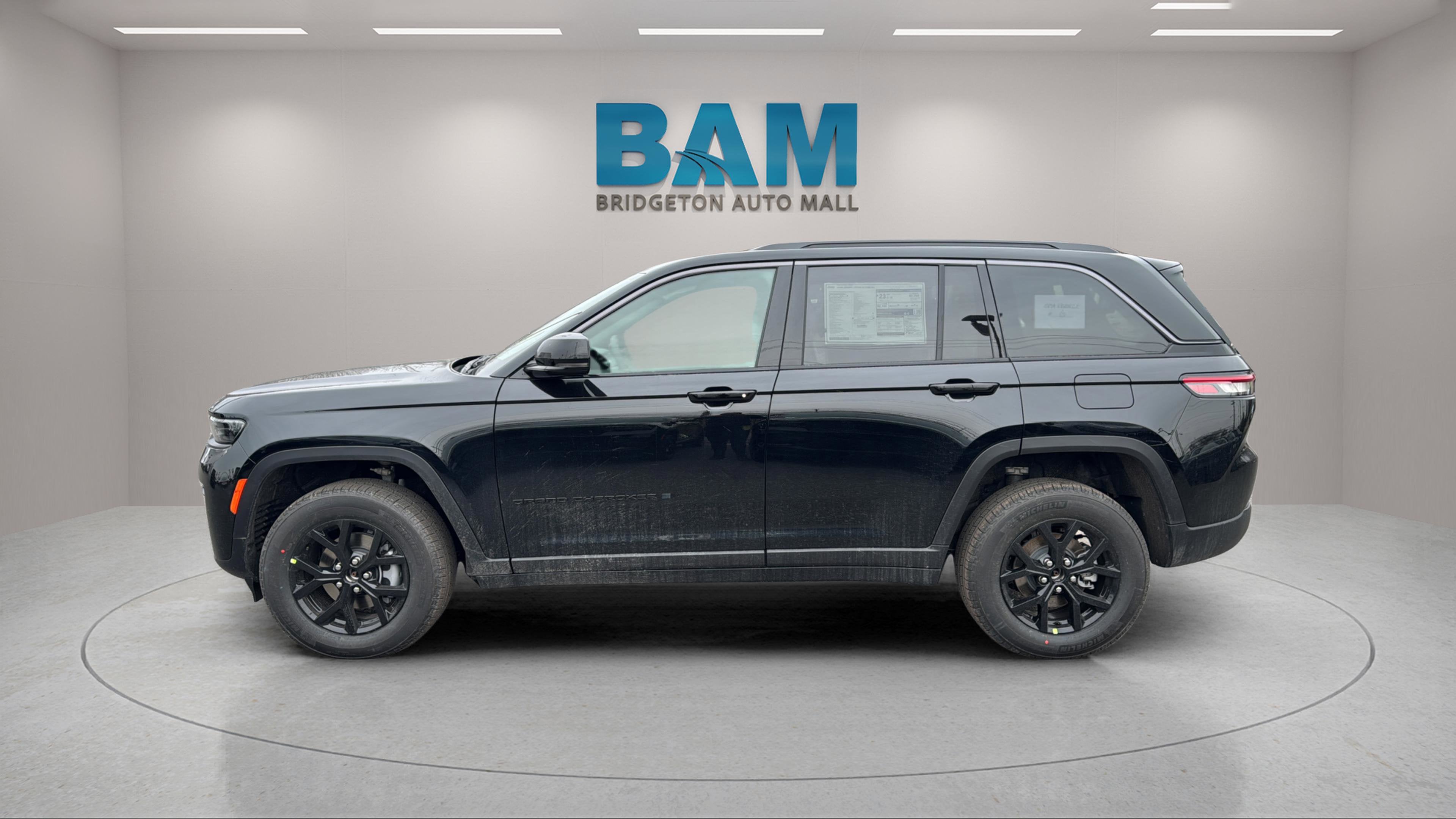 2026 Jeep Grand Cherokee GRAND CHEROKEE ALTITUDE 4X4