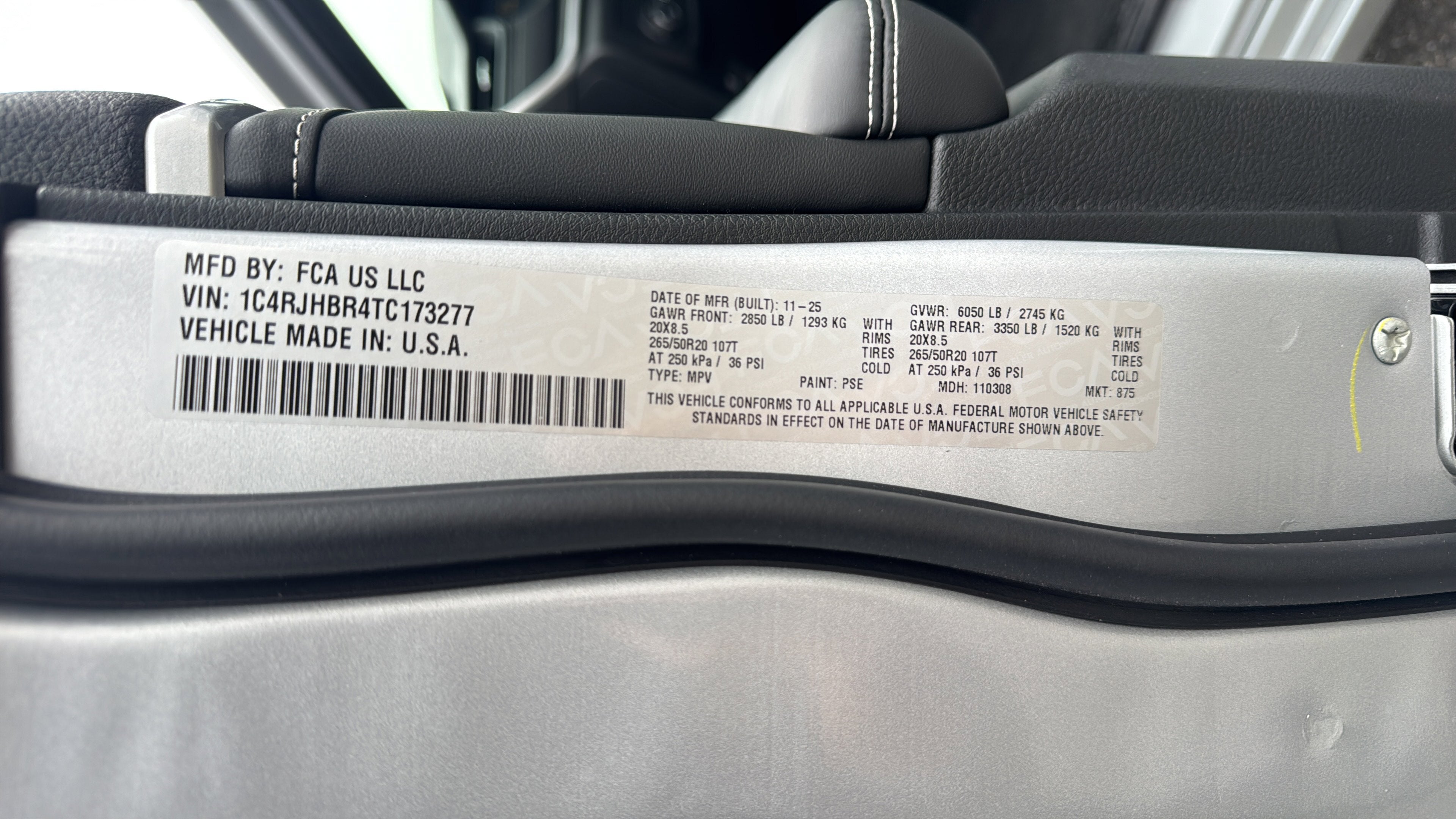 2026 Jeep Grand Cherokee GRAND CHEROKEE LIMITED RESERVE 4X4