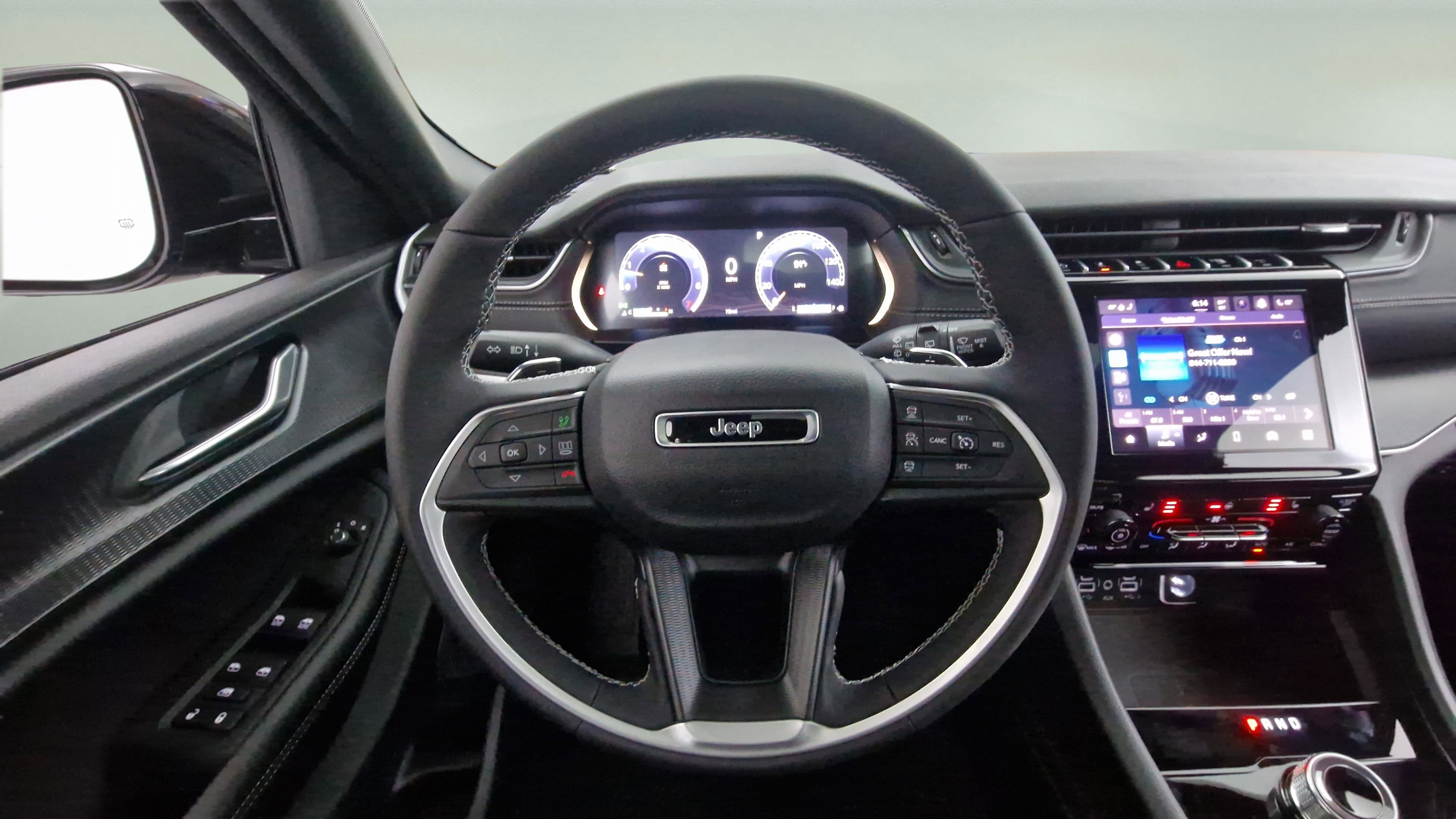 2025 Jeep Grand Cherokee GRAND CHEROKEE L ALTITUDE X 4X4