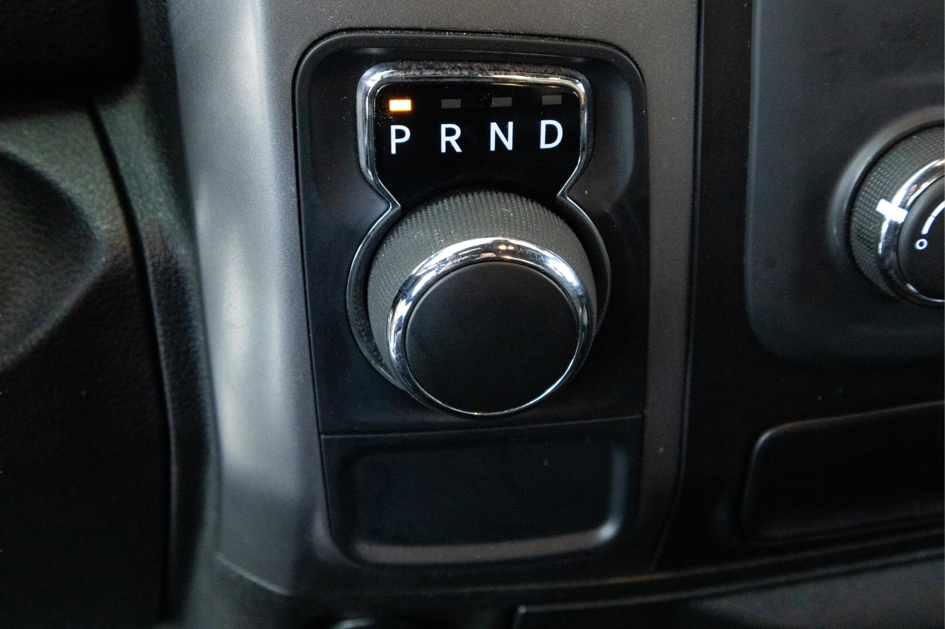 2024 RAM 1500 Classic Warlock Crew Cab 4x2 5'7' Box