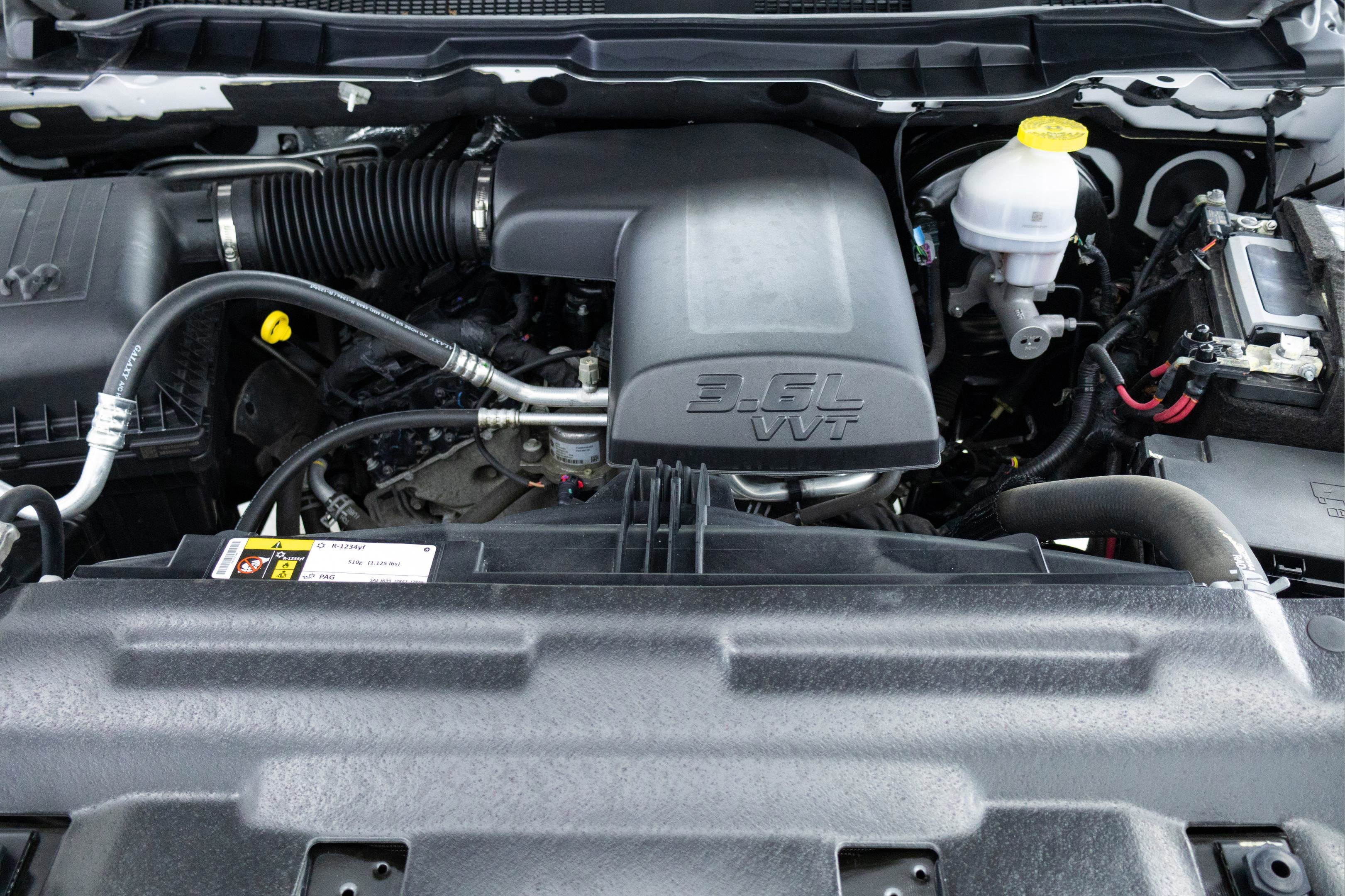 2024 RAM 1500 Classic Warlock Crew Cab 4x2 5'7' Box