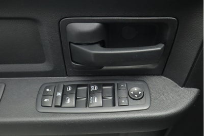 2017 RAM 1500 Express Quad Cab 4x4 6'4' Box