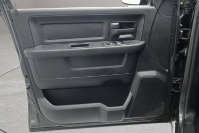 2017 RAM 1500 Express Quad Cab 4x4 6'4' Box