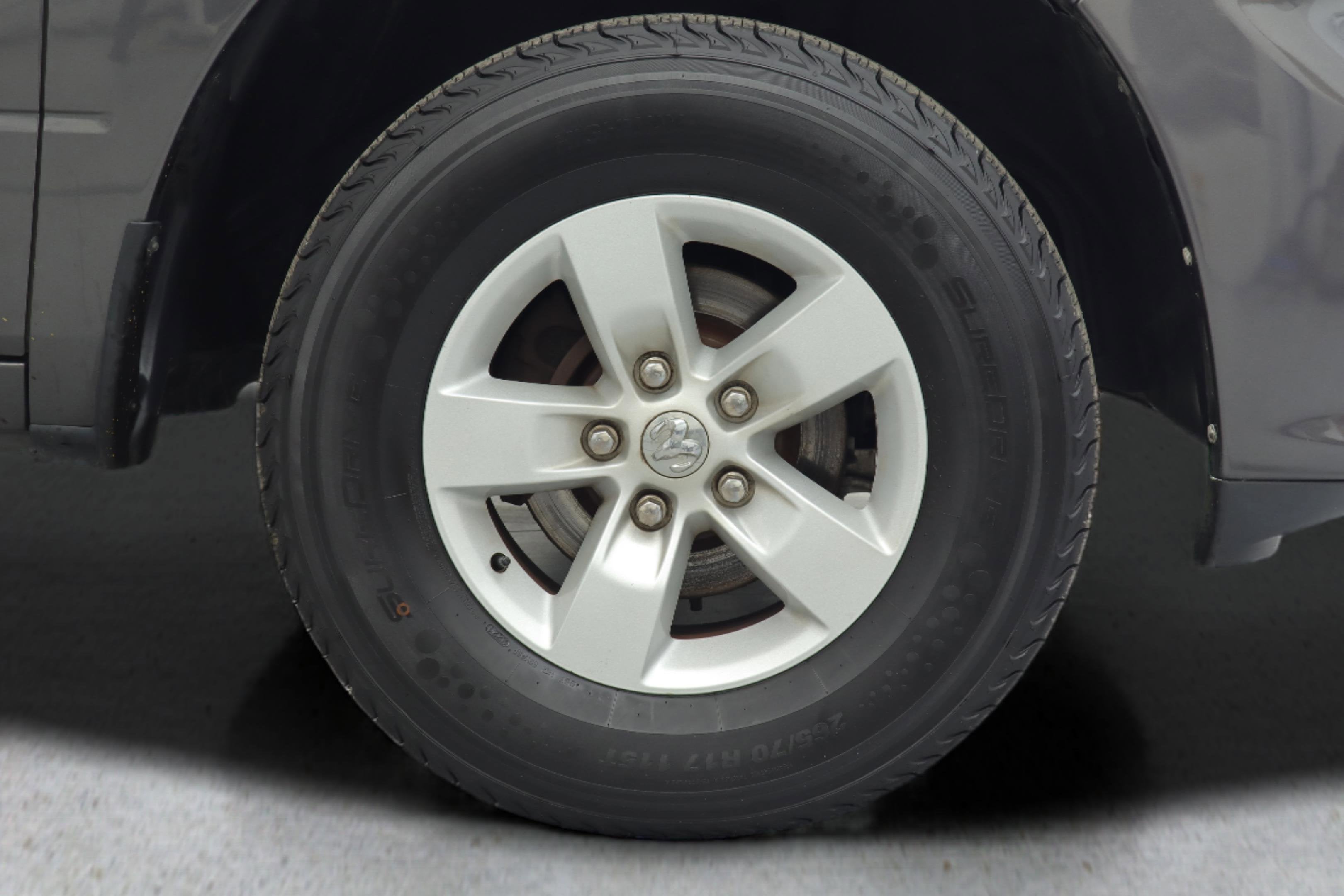 2017 RAM 1500 Express Quad Cab 4x4 6'4' Box