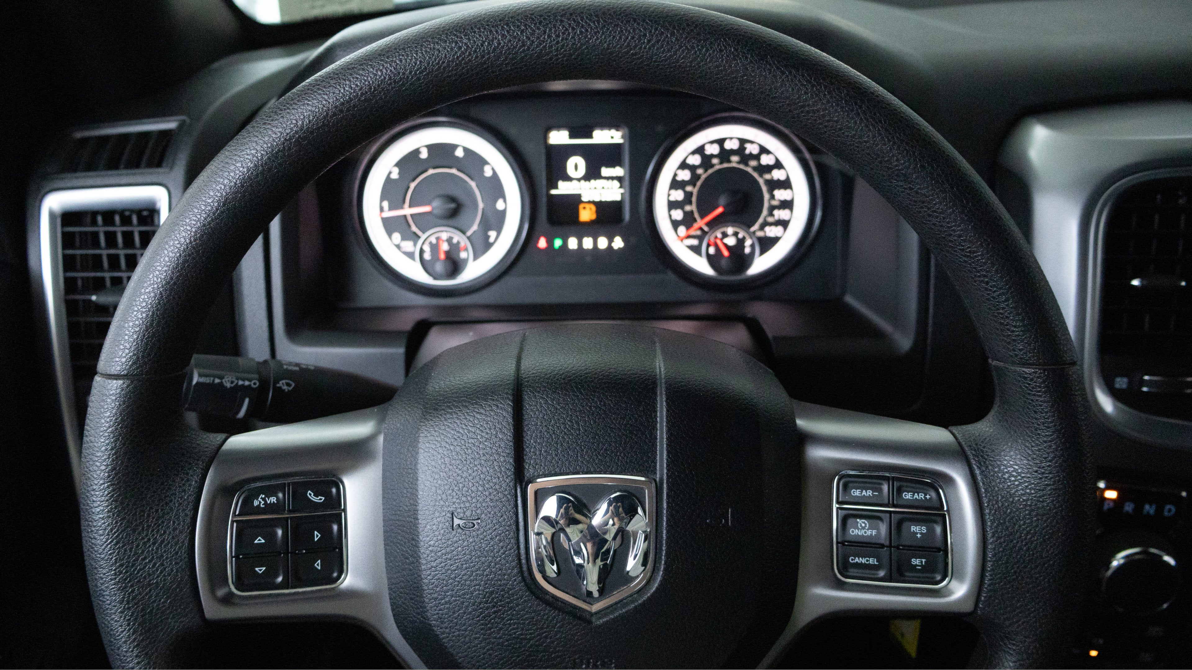 2024 RAM 1500 Classic Warlock Crew Cab 4x4 5'7' Box