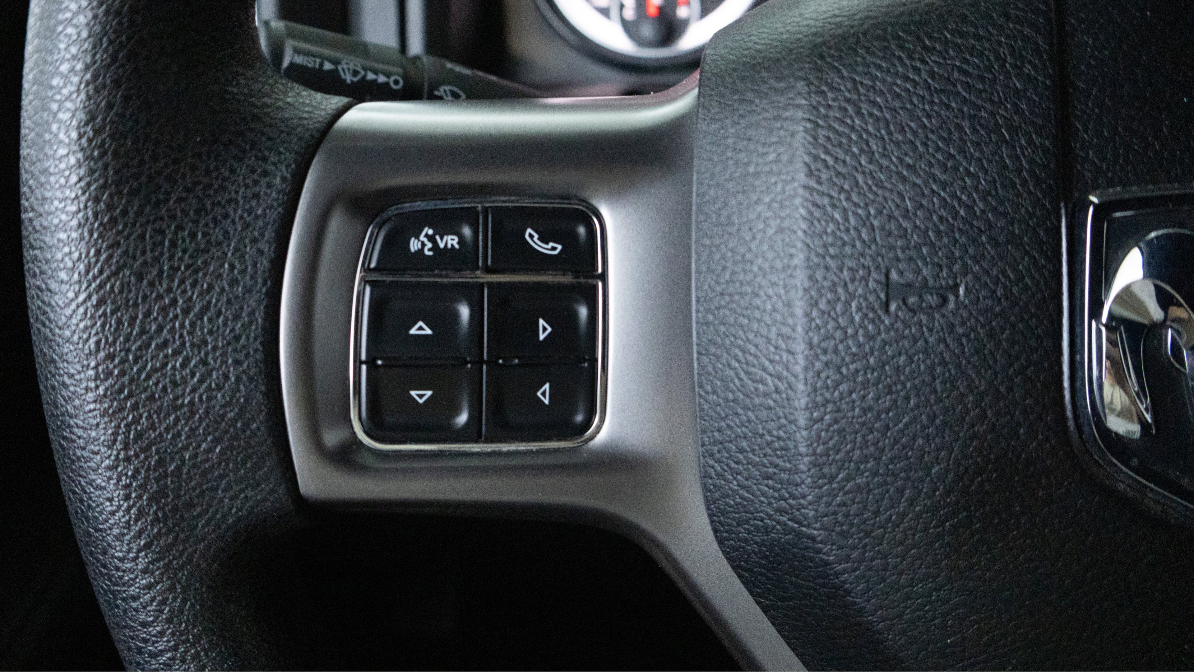2024 RAM 1500 Classic Warlock Crew Cab 4x4 5'7' Box