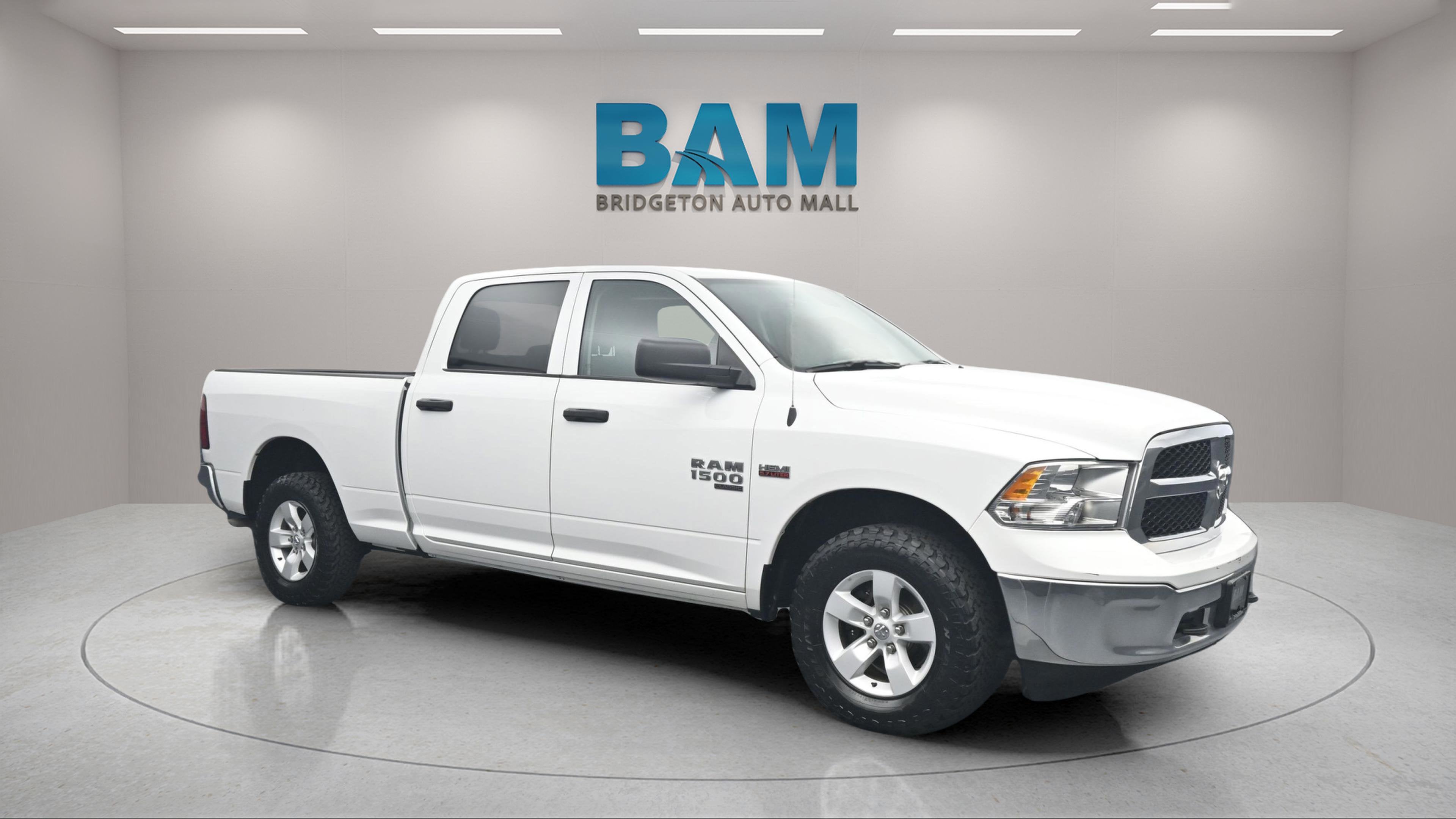 2022 RAM 1500 Classic SLT