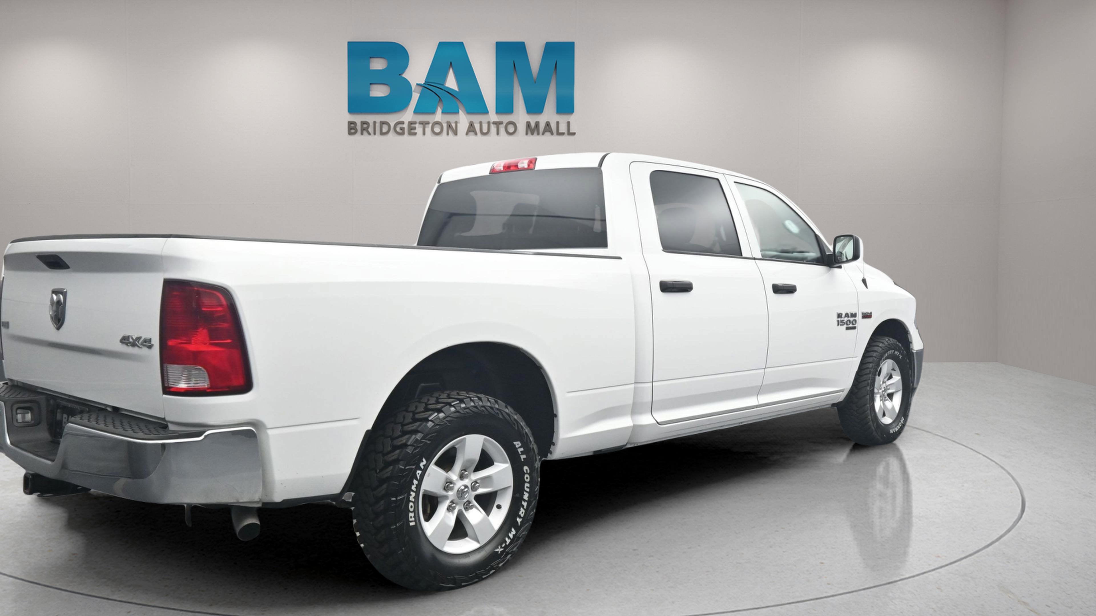 2022 RAM 1500 Classic SLT