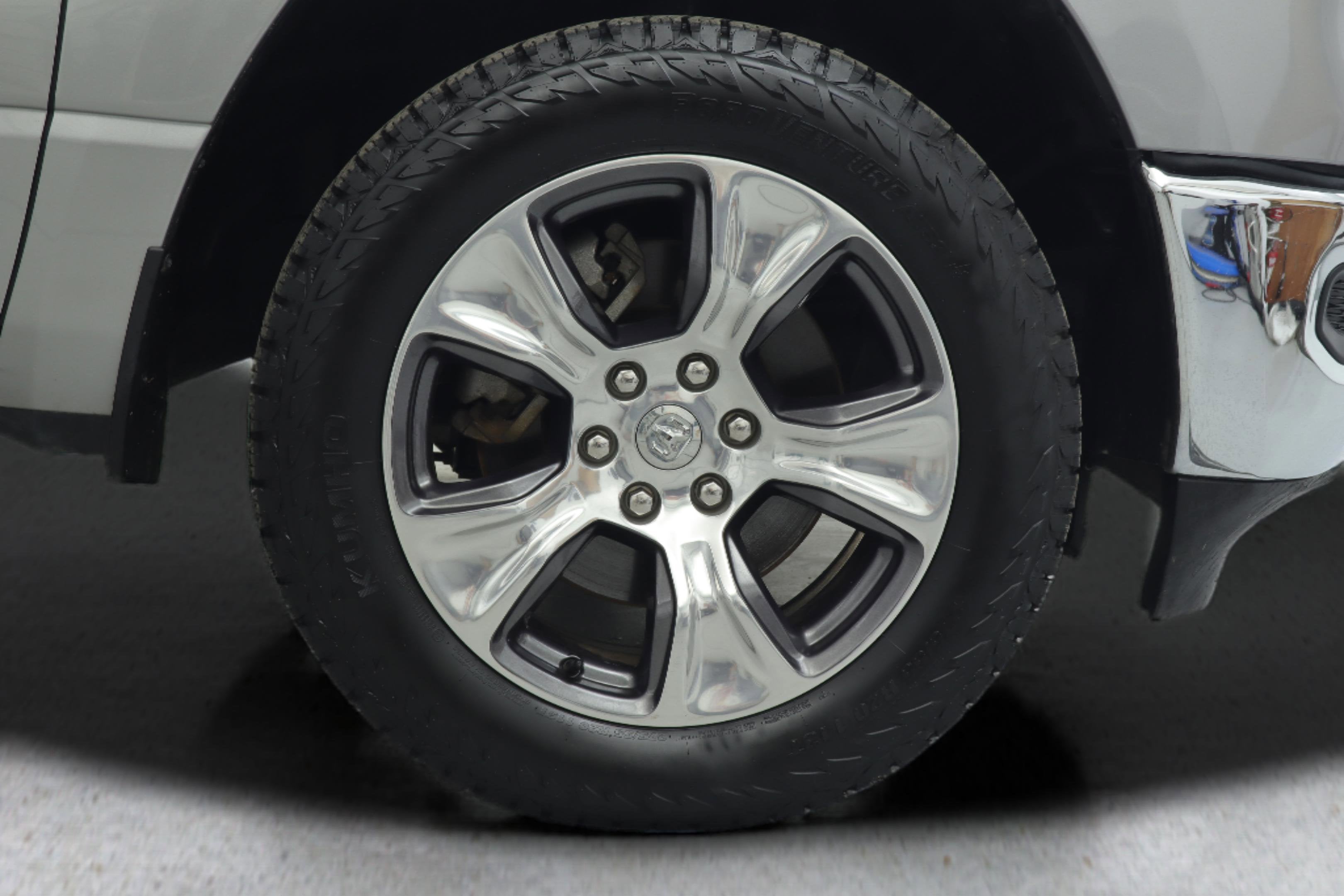 2024 RAM 1500 Laramie Crew Cab 4x2 5'7' Box