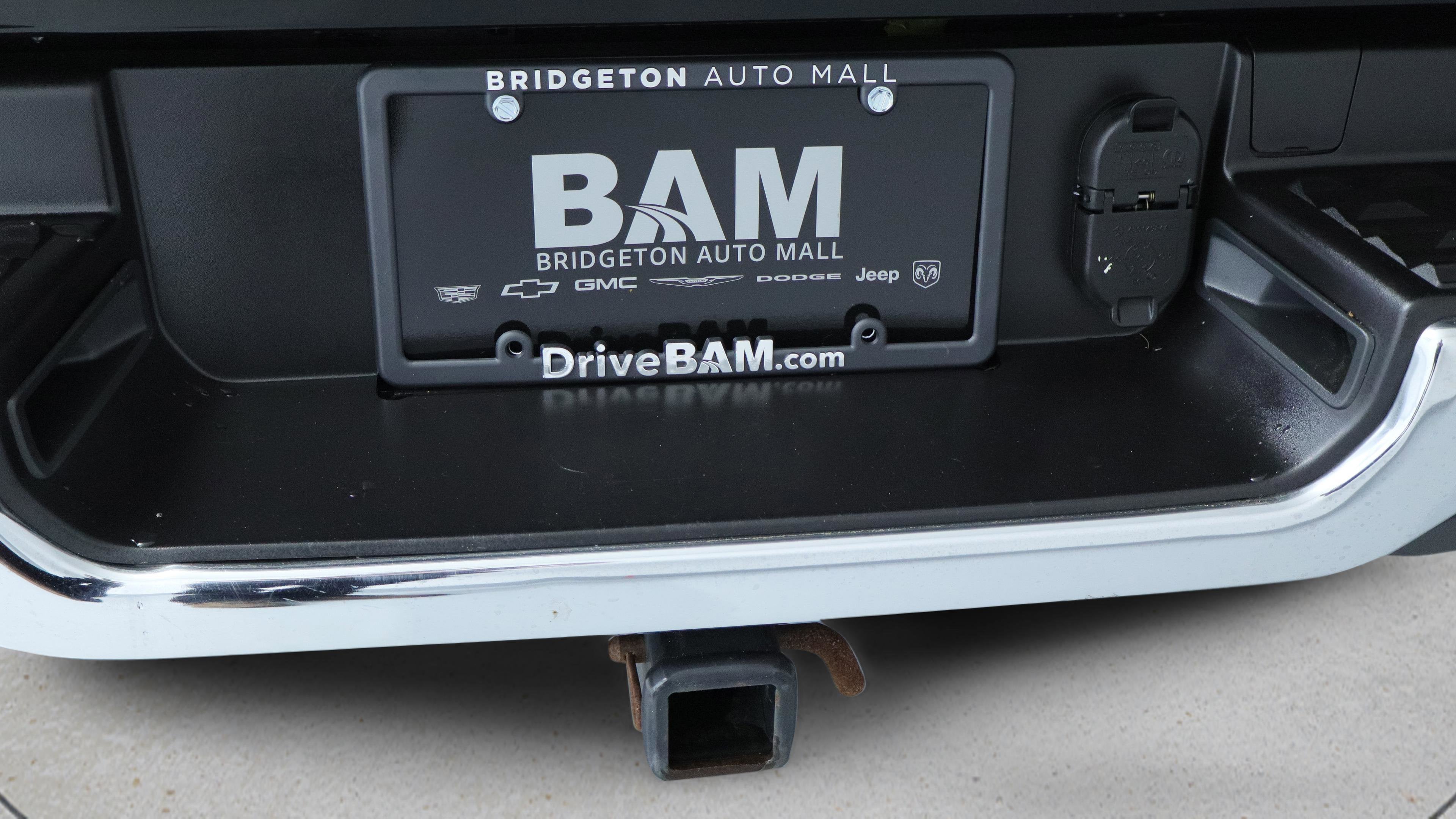 2021 RAM 1500 Big Horn Quad Cab 4x4 6'4' Box