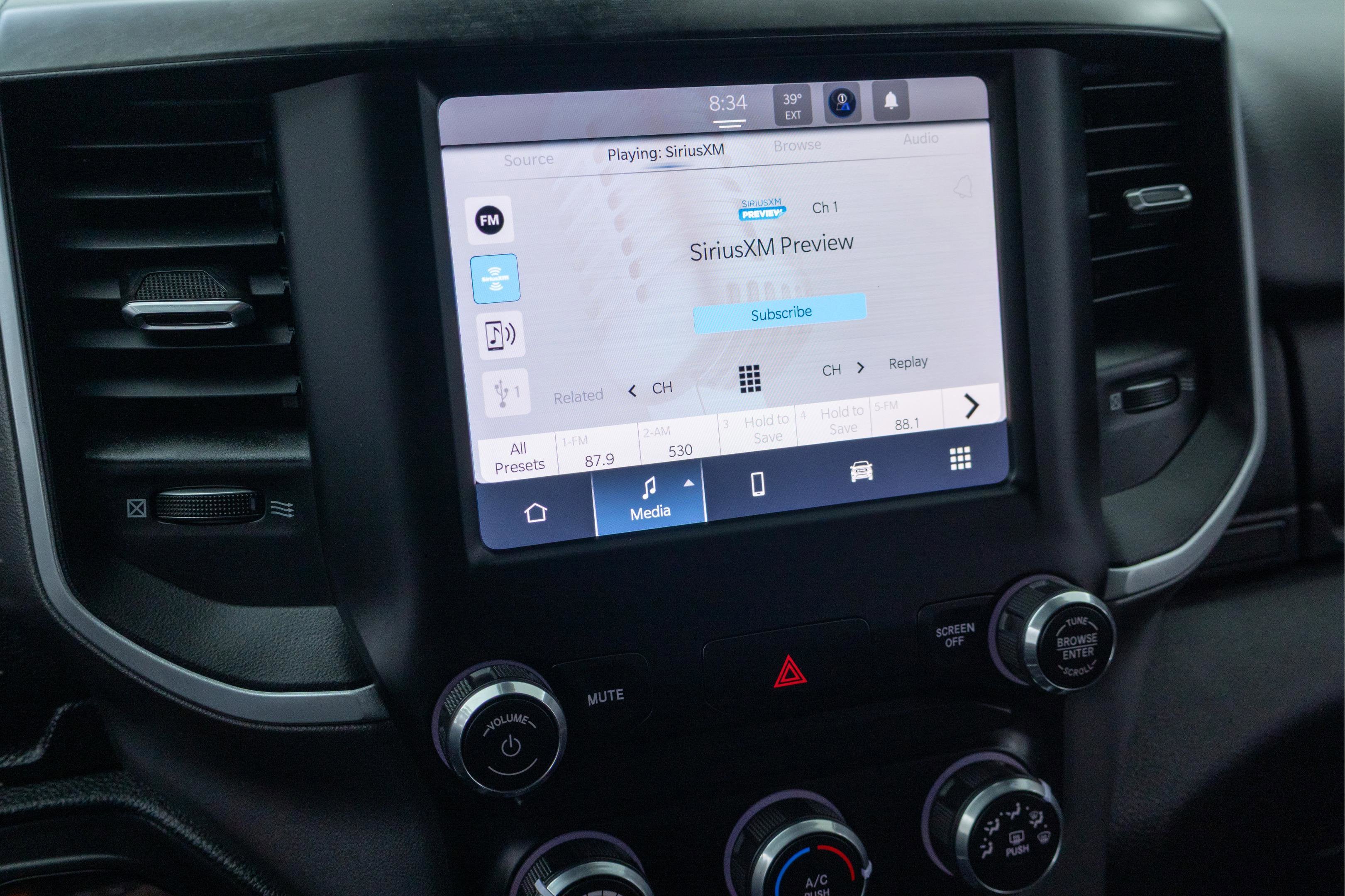 2022 RAM 1500 Big Horn Quad Cab 4x4 6'4' Box