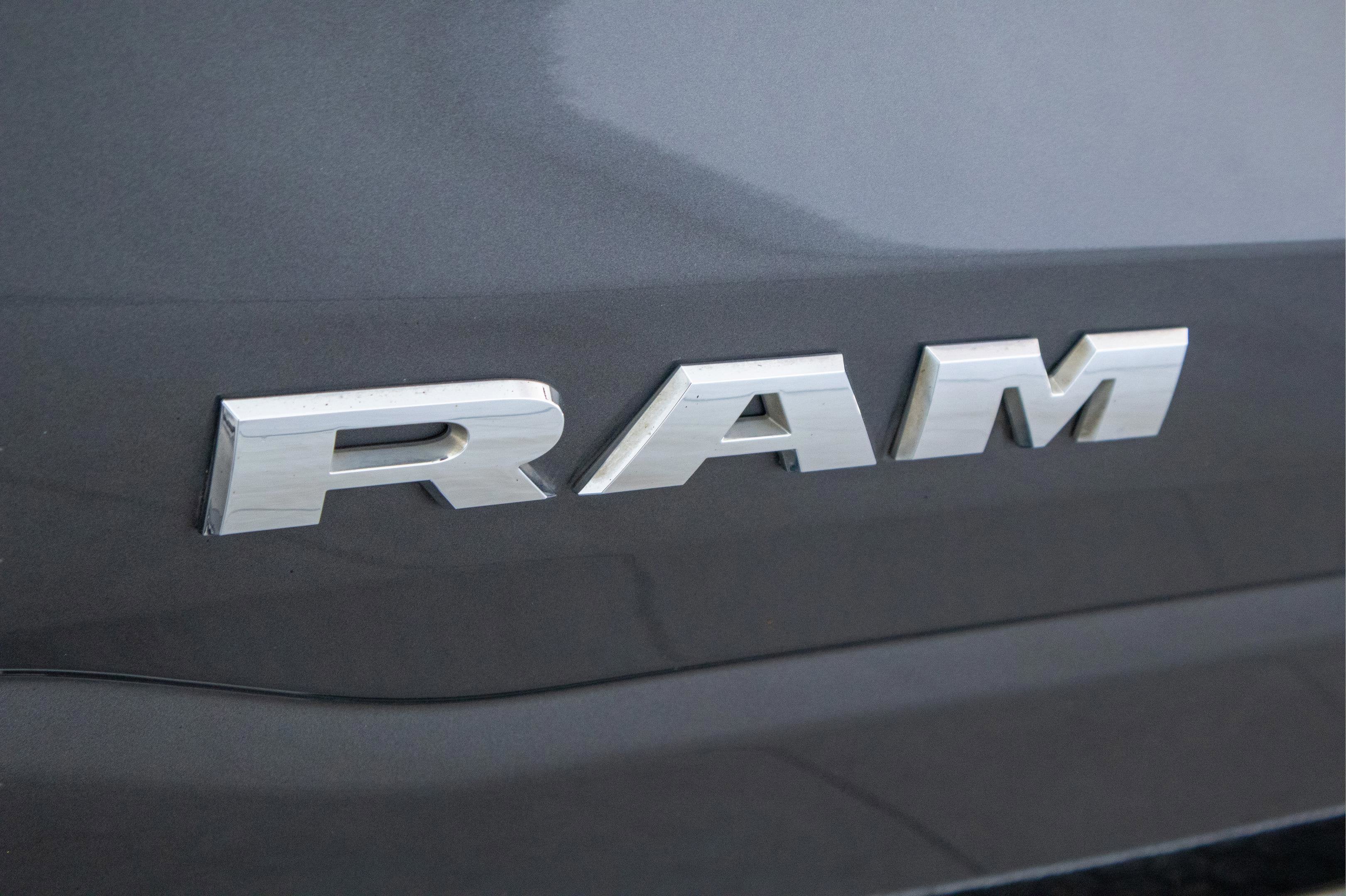 2022 RAM 1500 Big Horn Quad Cab 4x4 6'4' Box