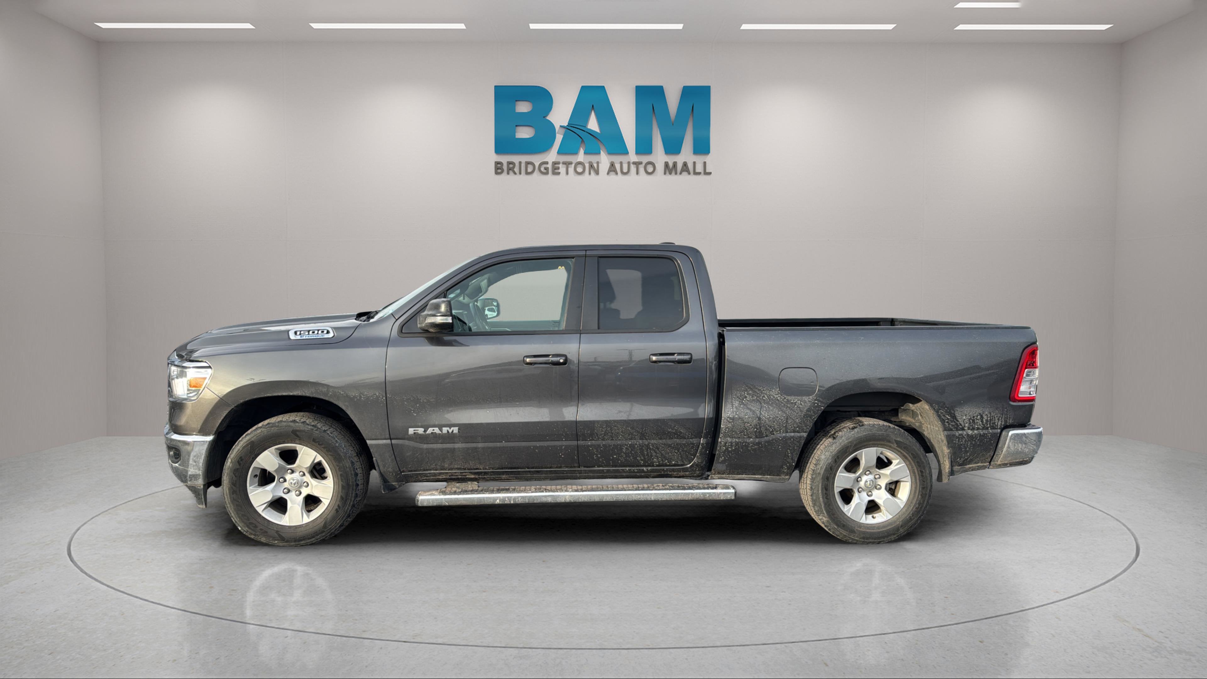 2022 RAM 1500 Big Horn Quad Cab 4x4 6'4' Box