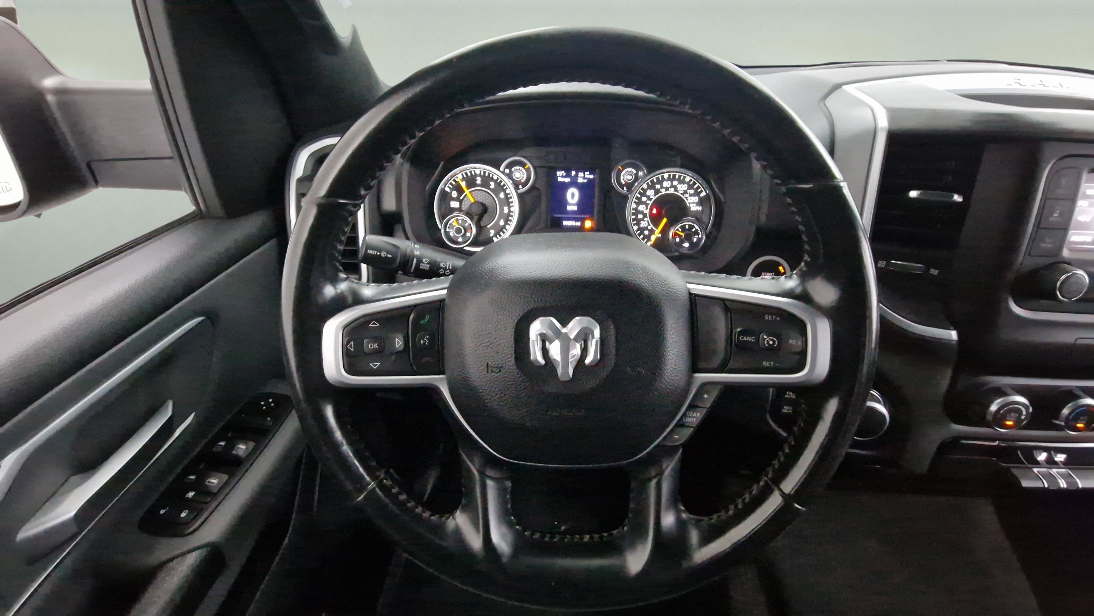 2021 RAM 1500 Big Horn Crew Cab 4x4 5'7' Box