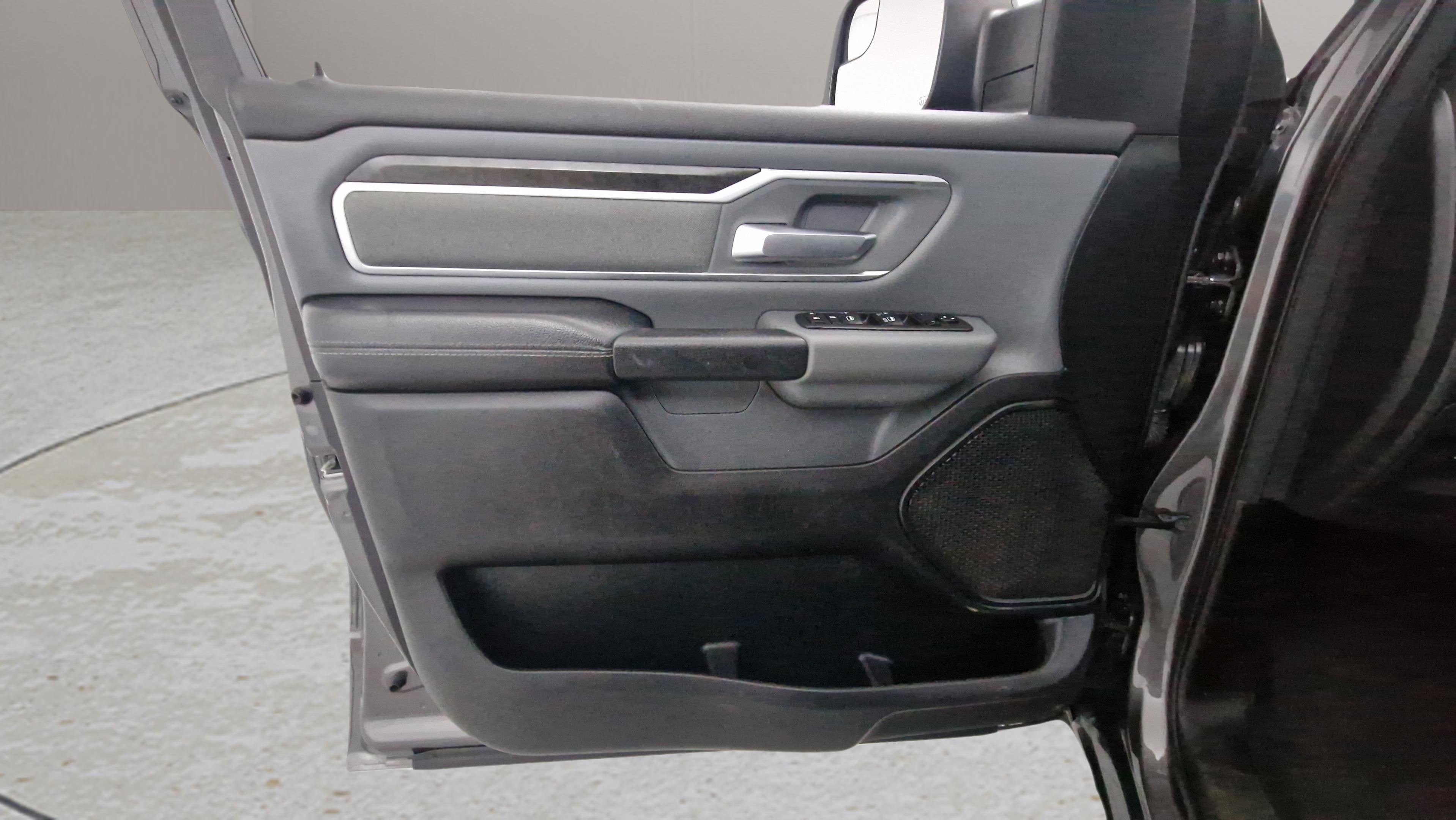 2021 RAM 1500 Big Horn Crew Cab 4x4 5'7' Box