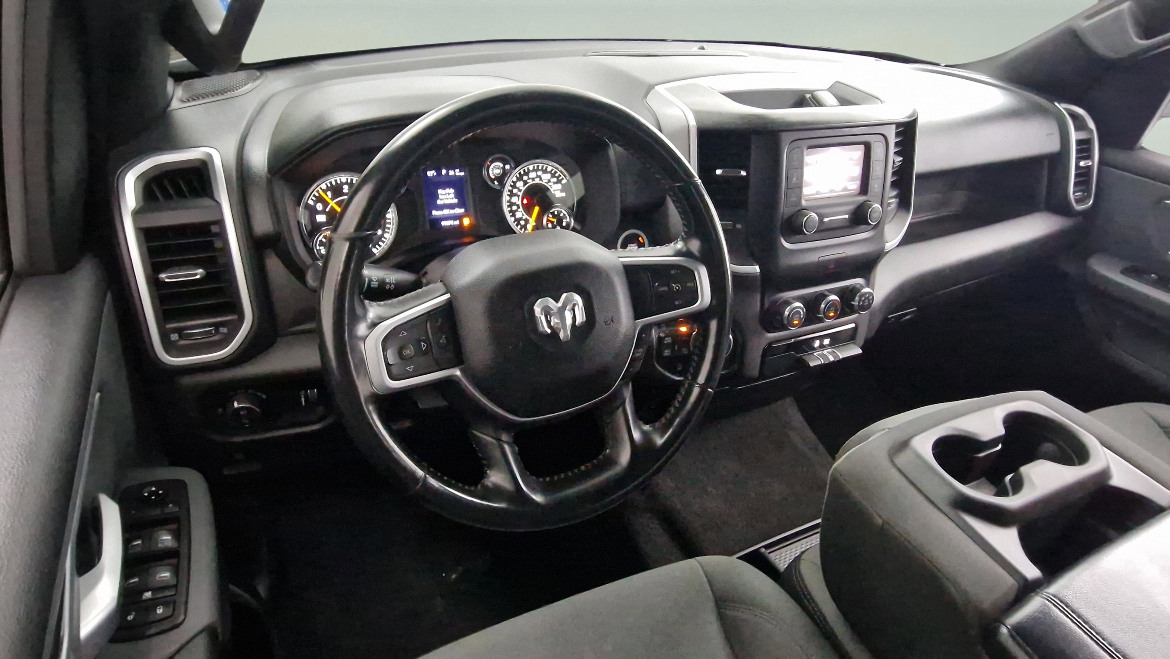 2021 RAM 1500 Big Horn Crew Cab 4x4 5'7' Box