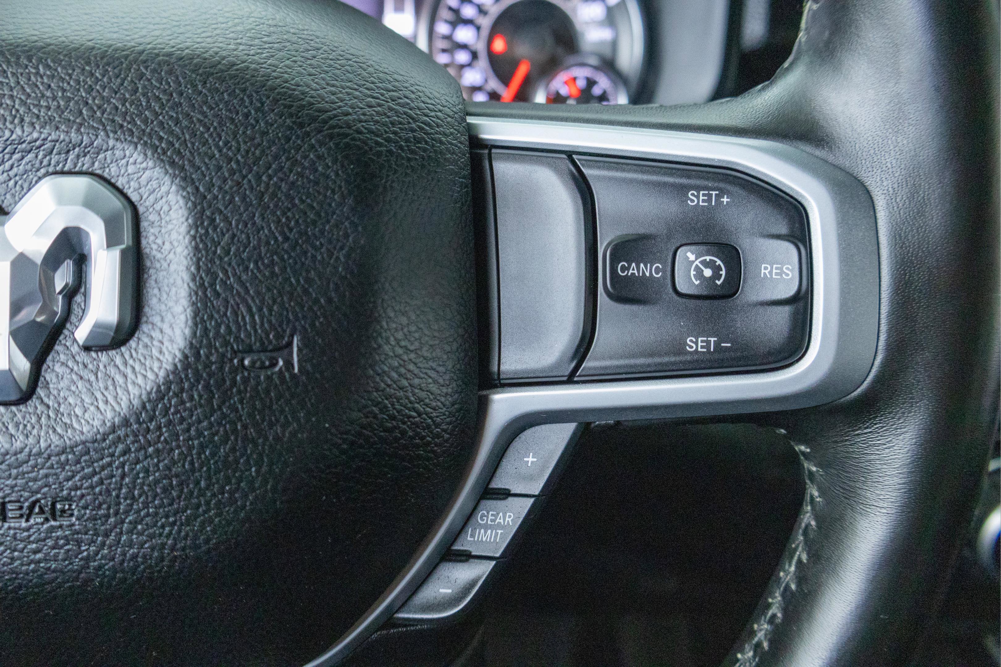 2021 RAM 1500 Big Horn Crew Cab 4x4 5'7' Box