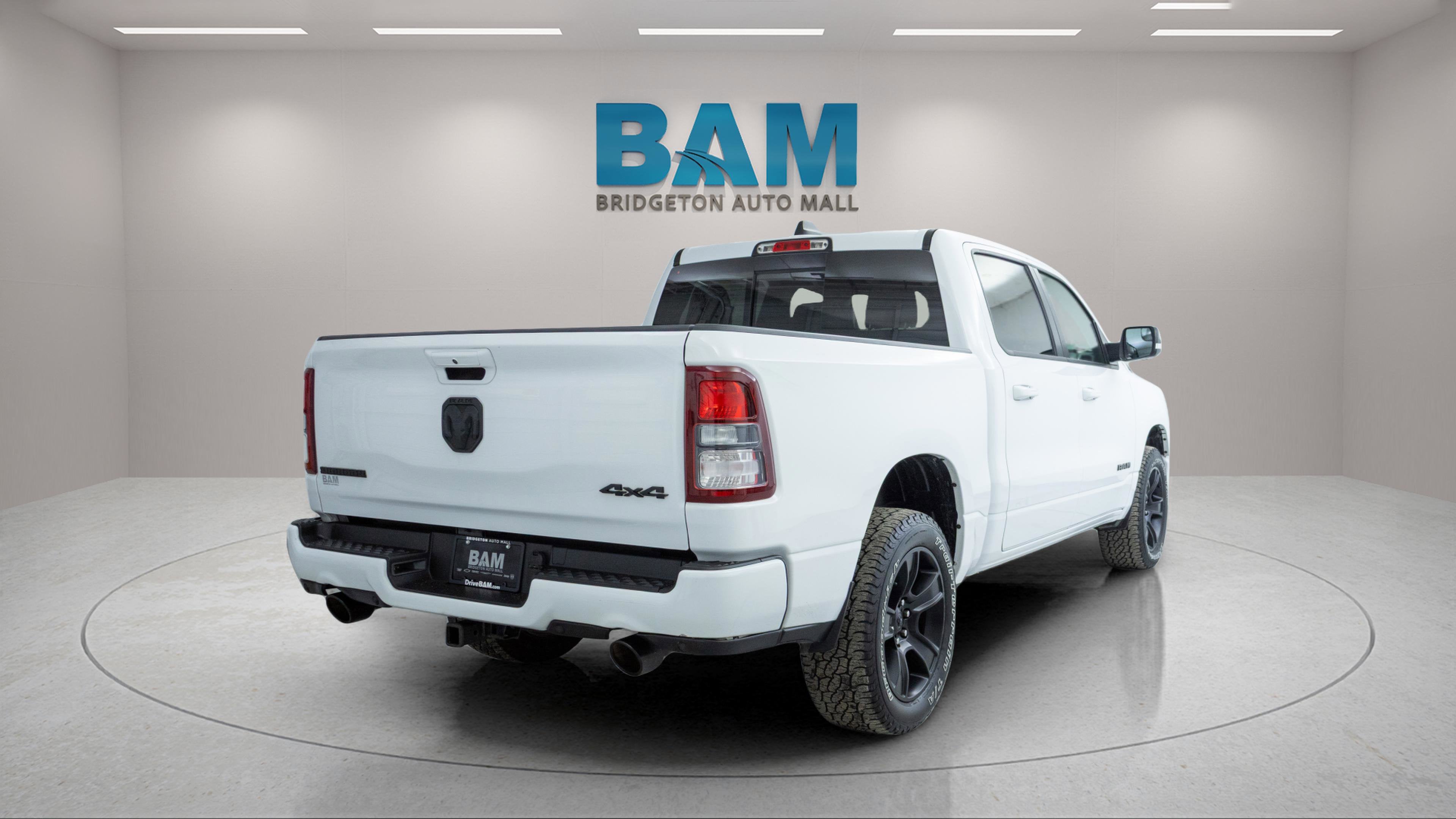 2021 RAM 1500 Big Horn Crew Cab 4x4 5'7' Box