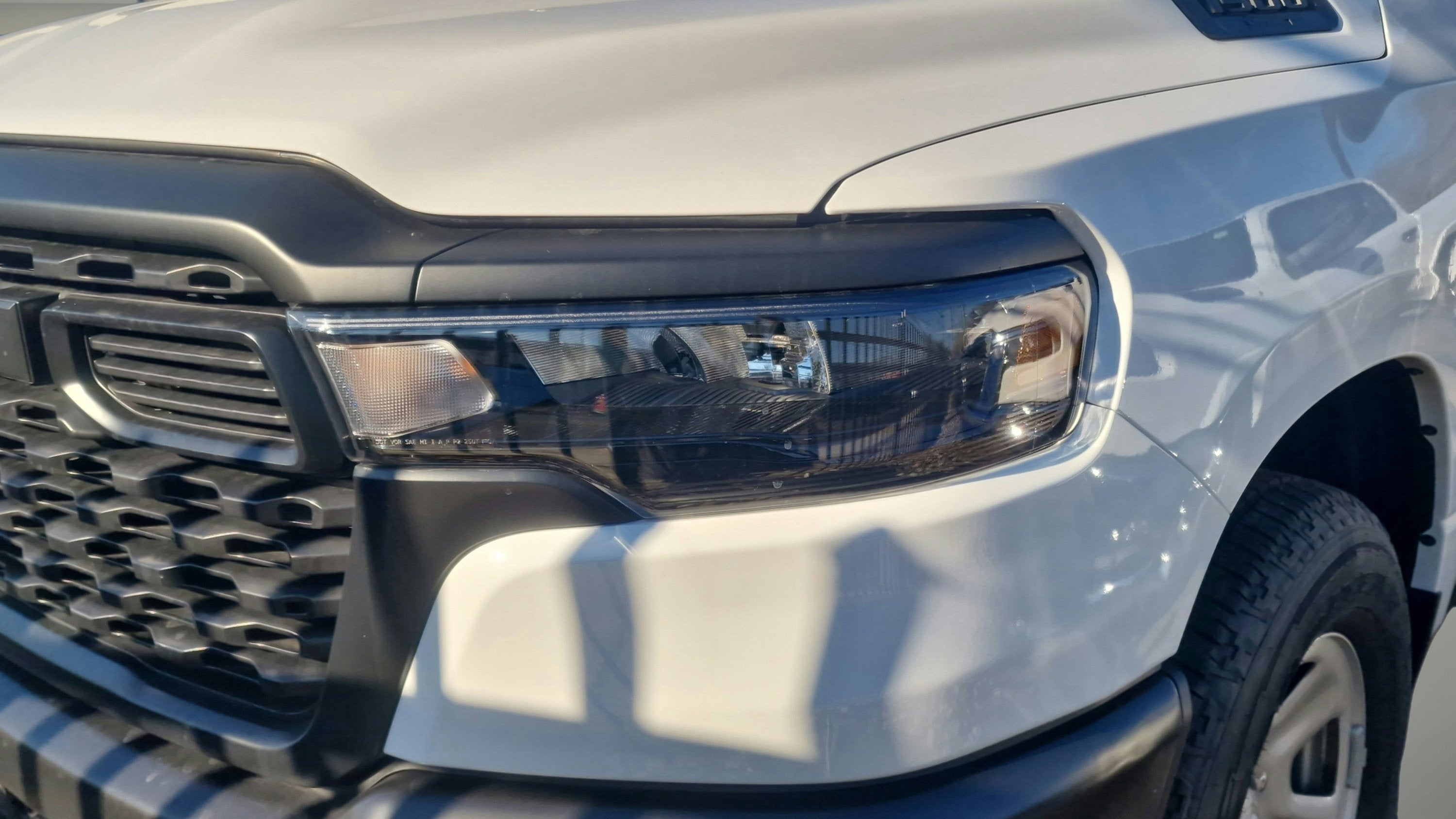 2025 RAM Ram 1500 RAM 1500 TRADESMAN CREW CAB 4X4 5'7' BOX