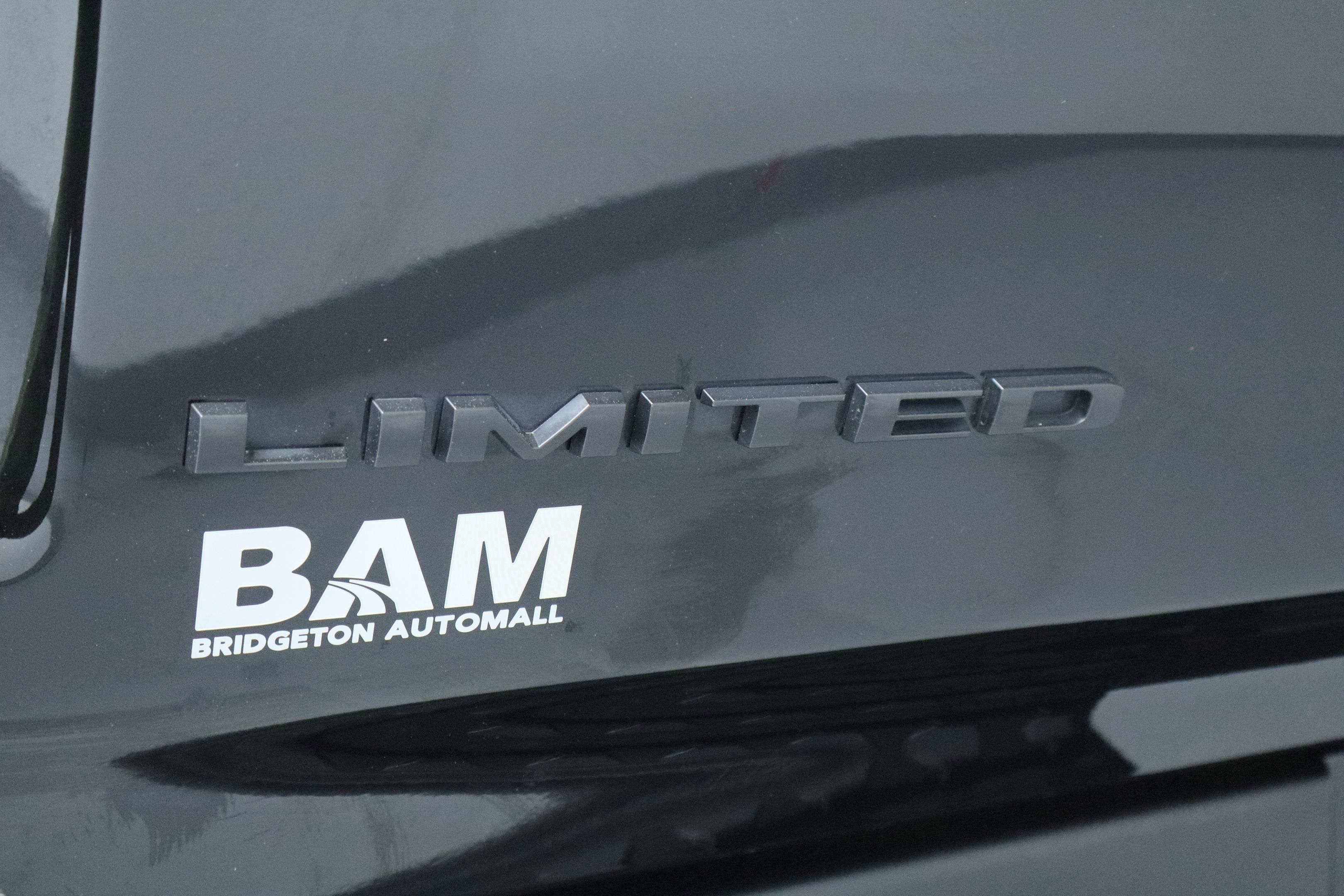 2023 RAM 1500 Limited Crew Cab 4x4 5'7' Box