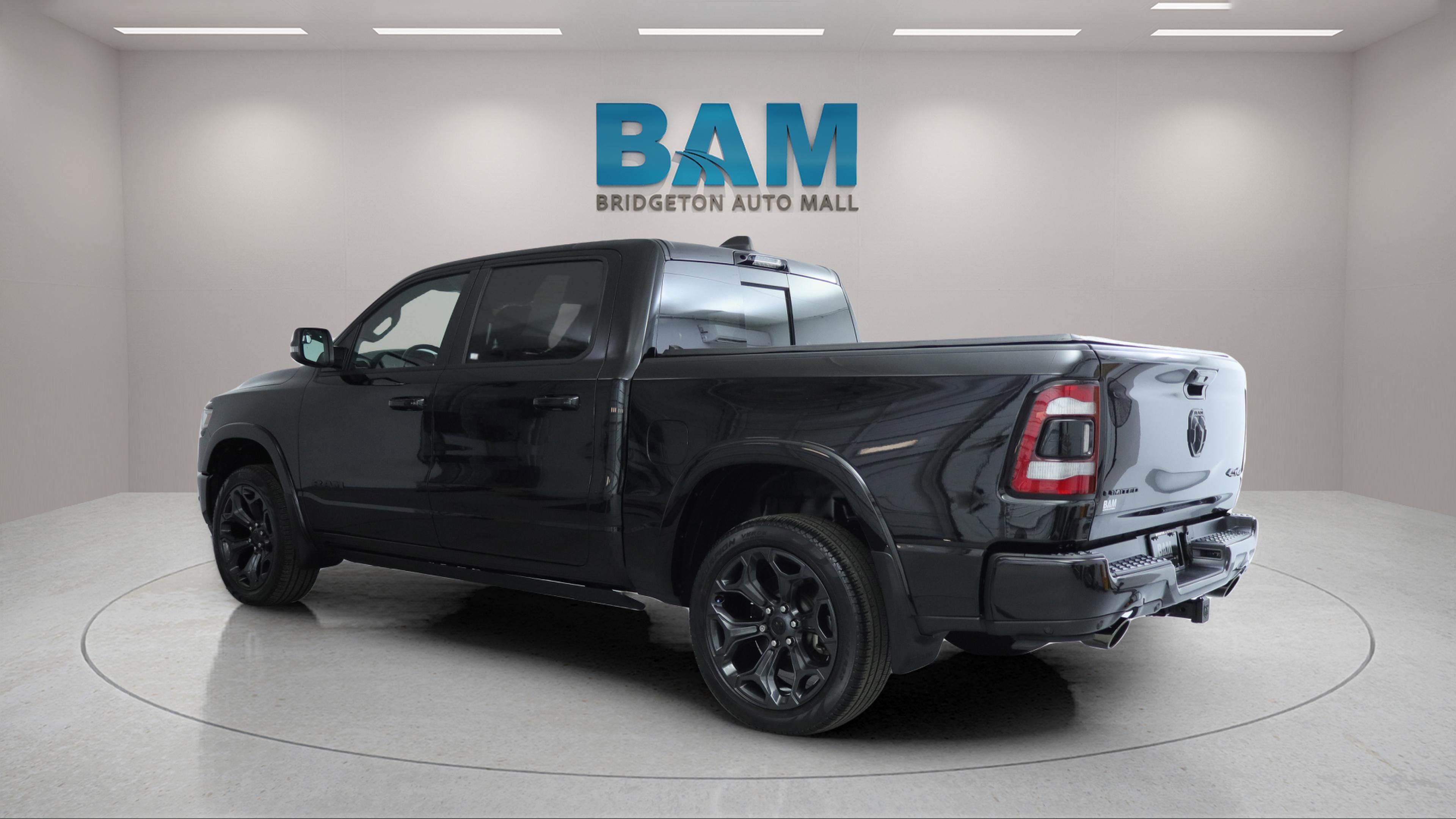 2023 RAM 1500 Limited Crew Cab 4x4 5'7' Box
