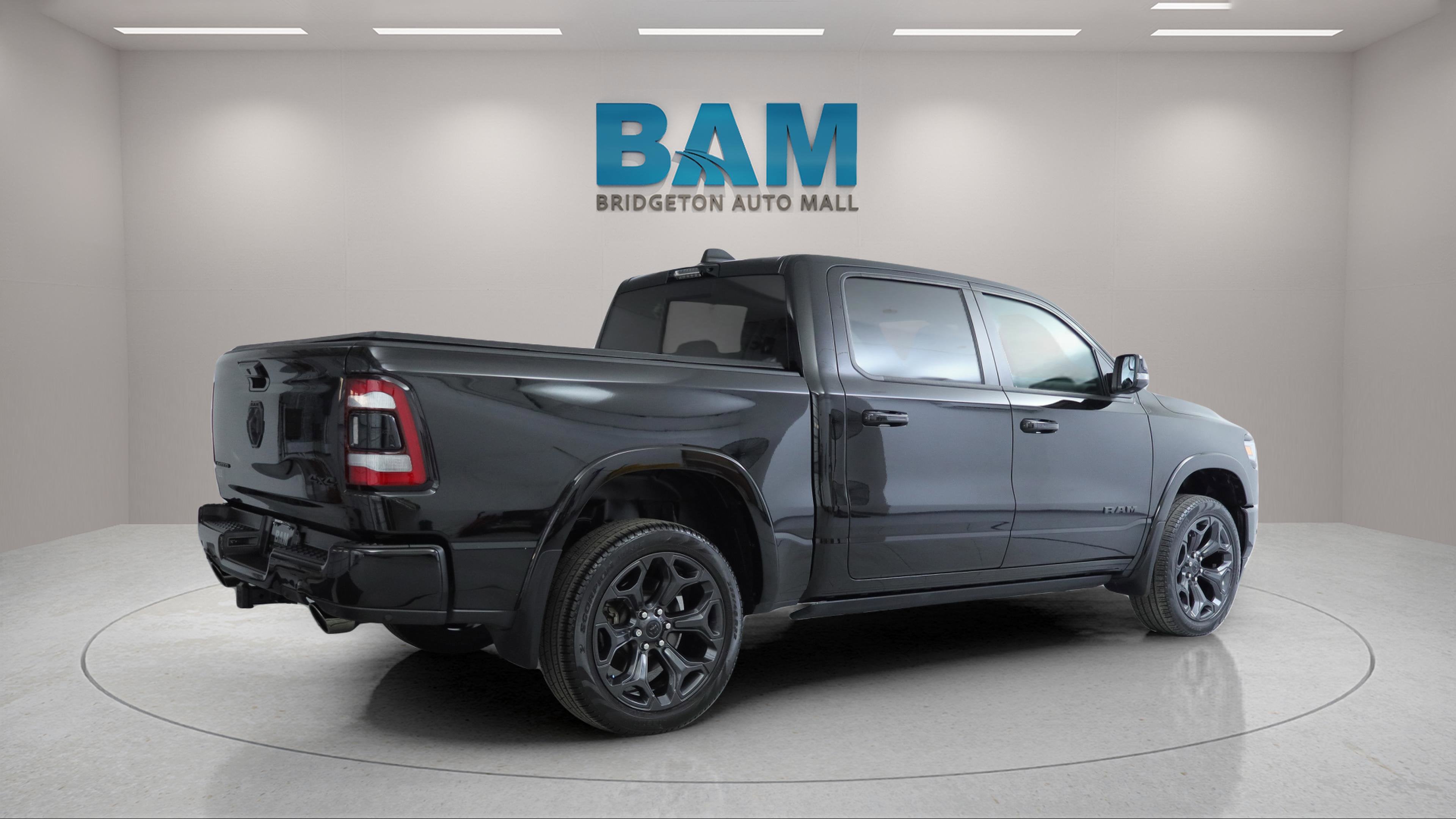 2023 RAM 1500 Limited Crew Cab 4x4 5'7' Box