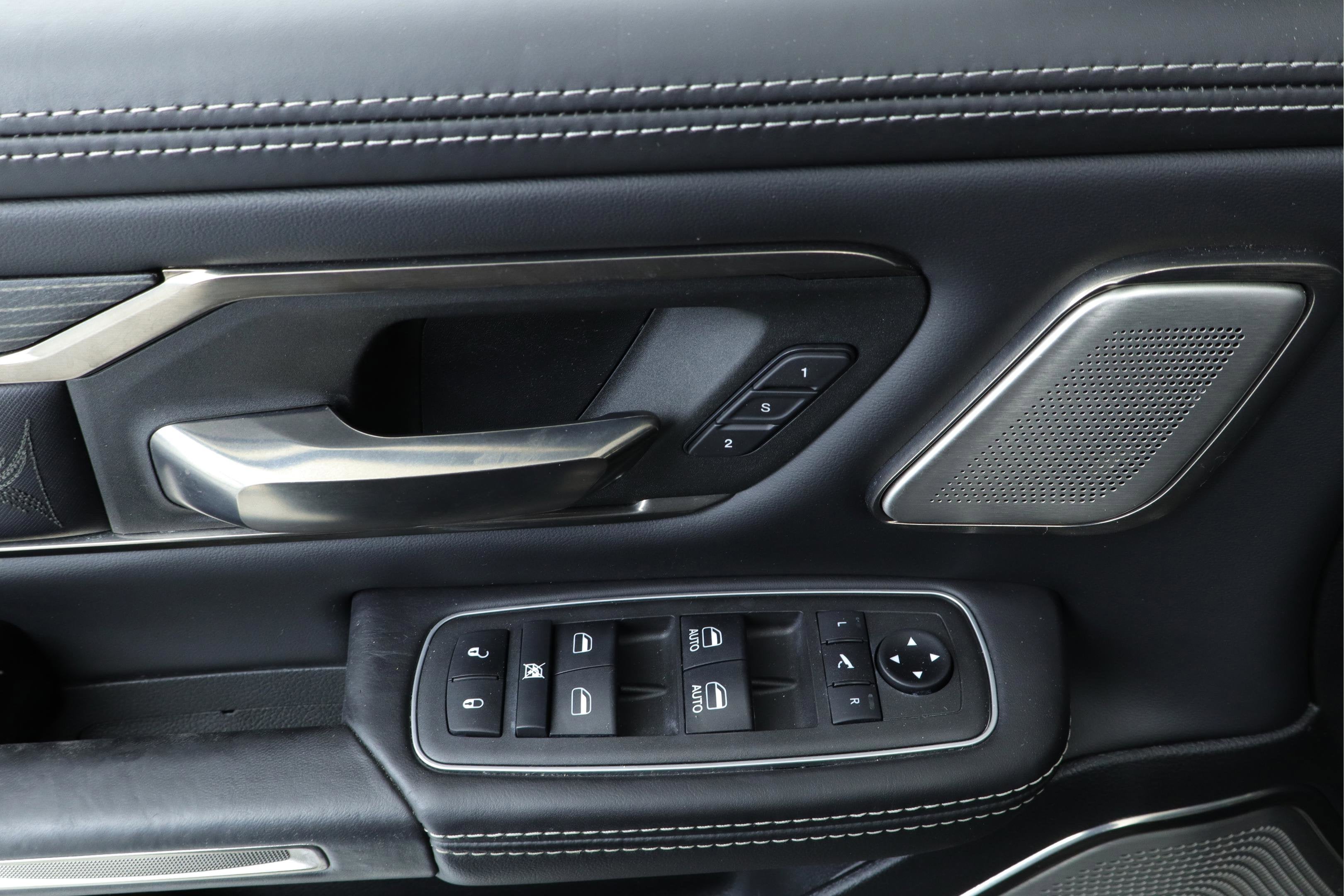 2021 RAM 1500 Limited Crew Cab 4x4 5'7' Box