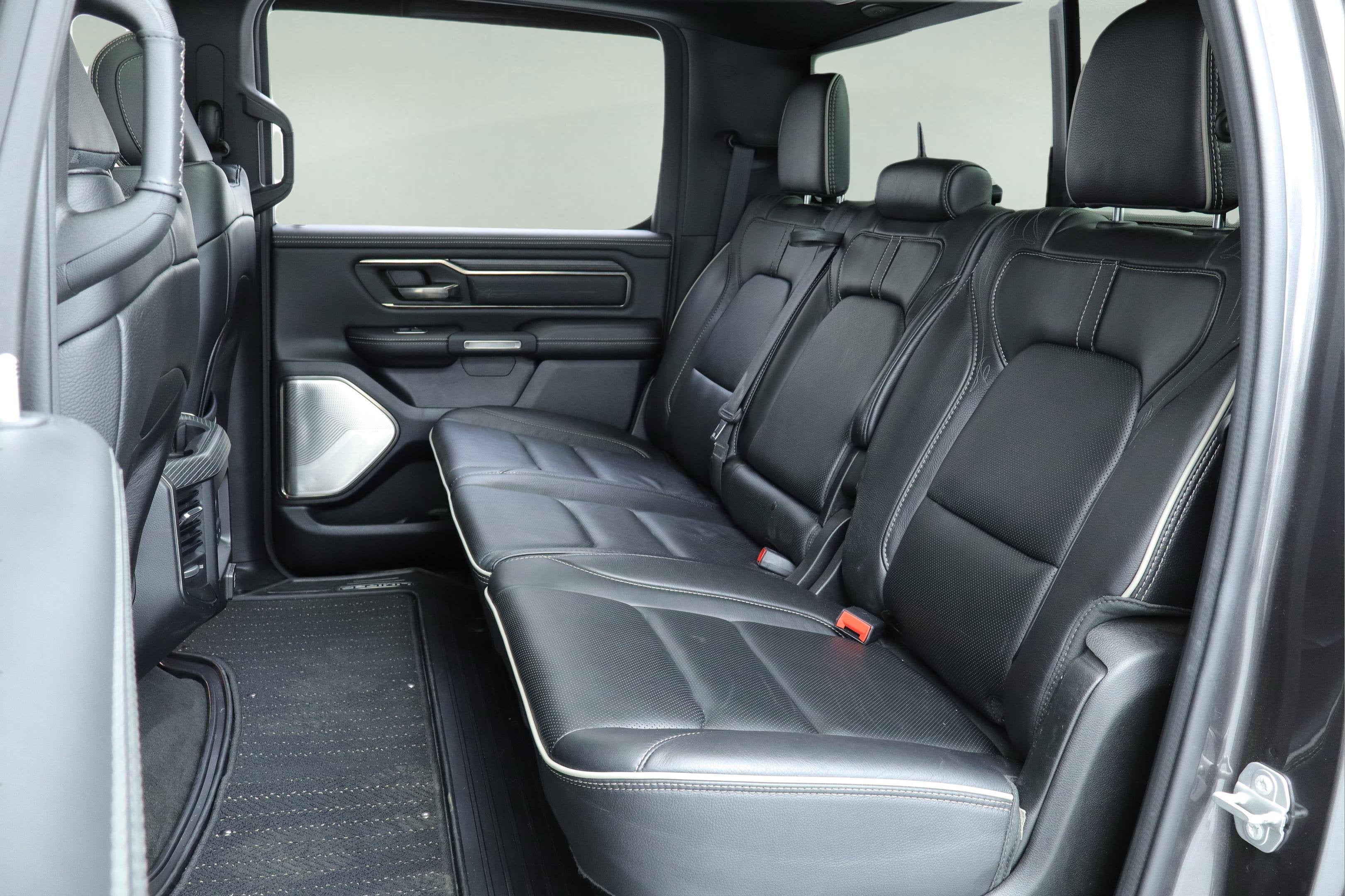 2021 RAM 1500 Limited Crew Cab 4x4 5'7' Box