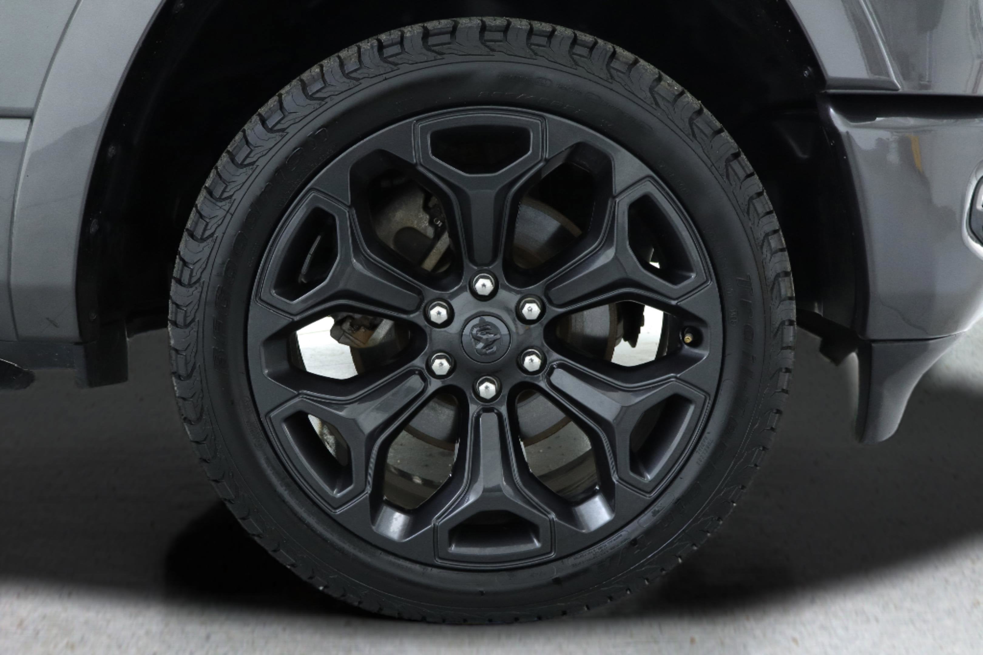 2021 RAM 1500 Limited Crew Cab 4x4 5'7' Box