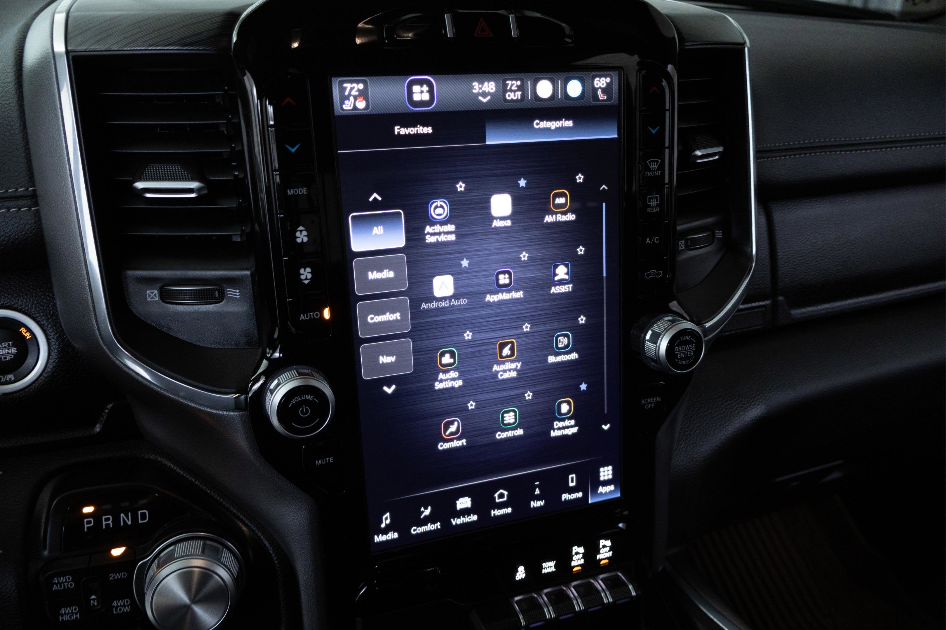 2024 RAM 1500 Laramie Crew Cab 4x4 5'7' Box