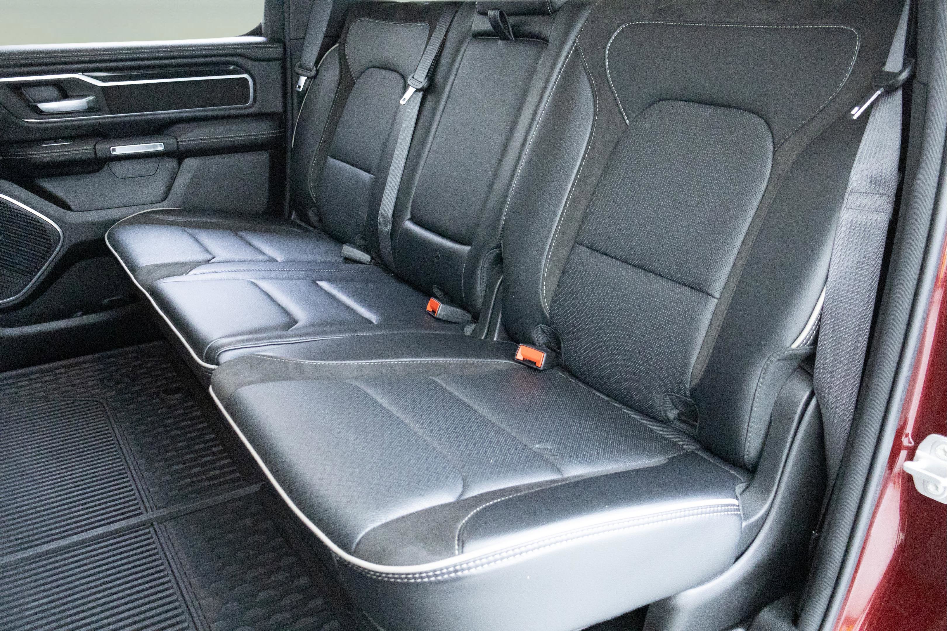 2024 RAM 1500 Laramie Crew Cab 4x4 5'7' Box