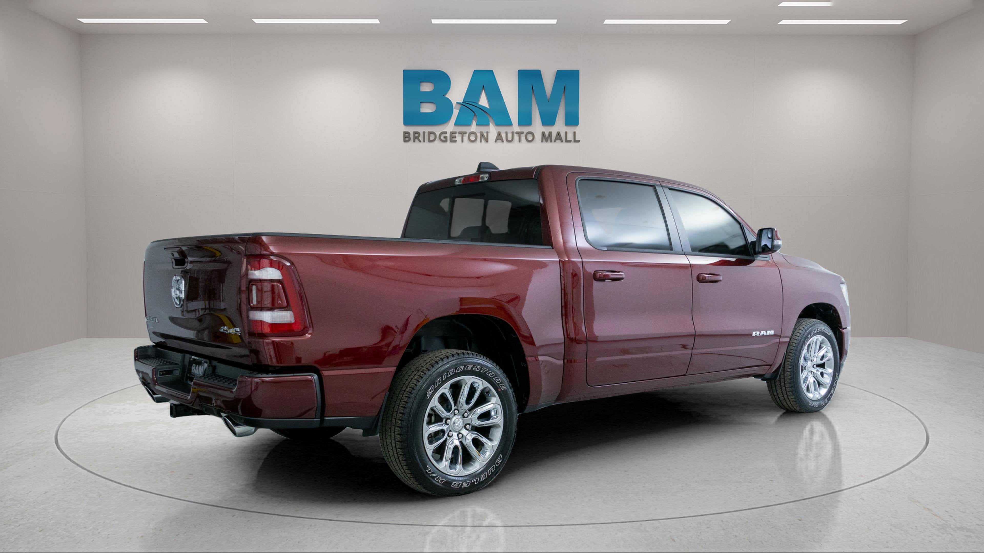 2024 RAM 1500 Laramie Crew Cab 4x4 5'7' Box