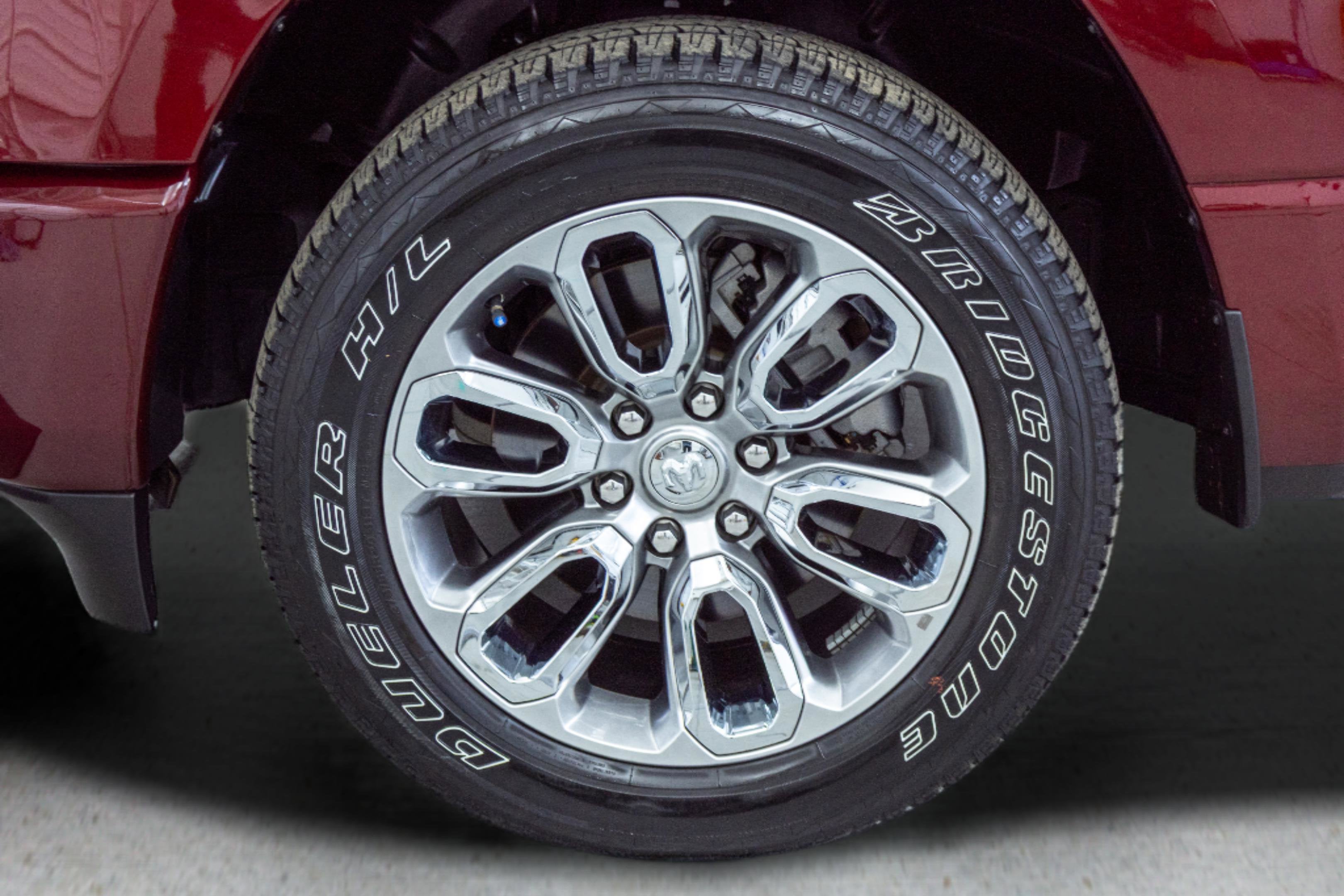 2024 RAM 1500 Laramie Crew Cab 4x4 5'7' Box