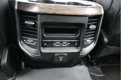 2019 RAM 1500 Laramie Crew Cab 4x4 5'7' Box