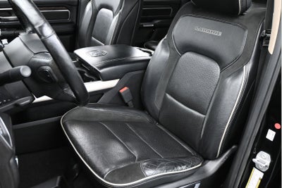 2019 RAM 1500 Laramie Crew Cab 4x4 5'7' Box