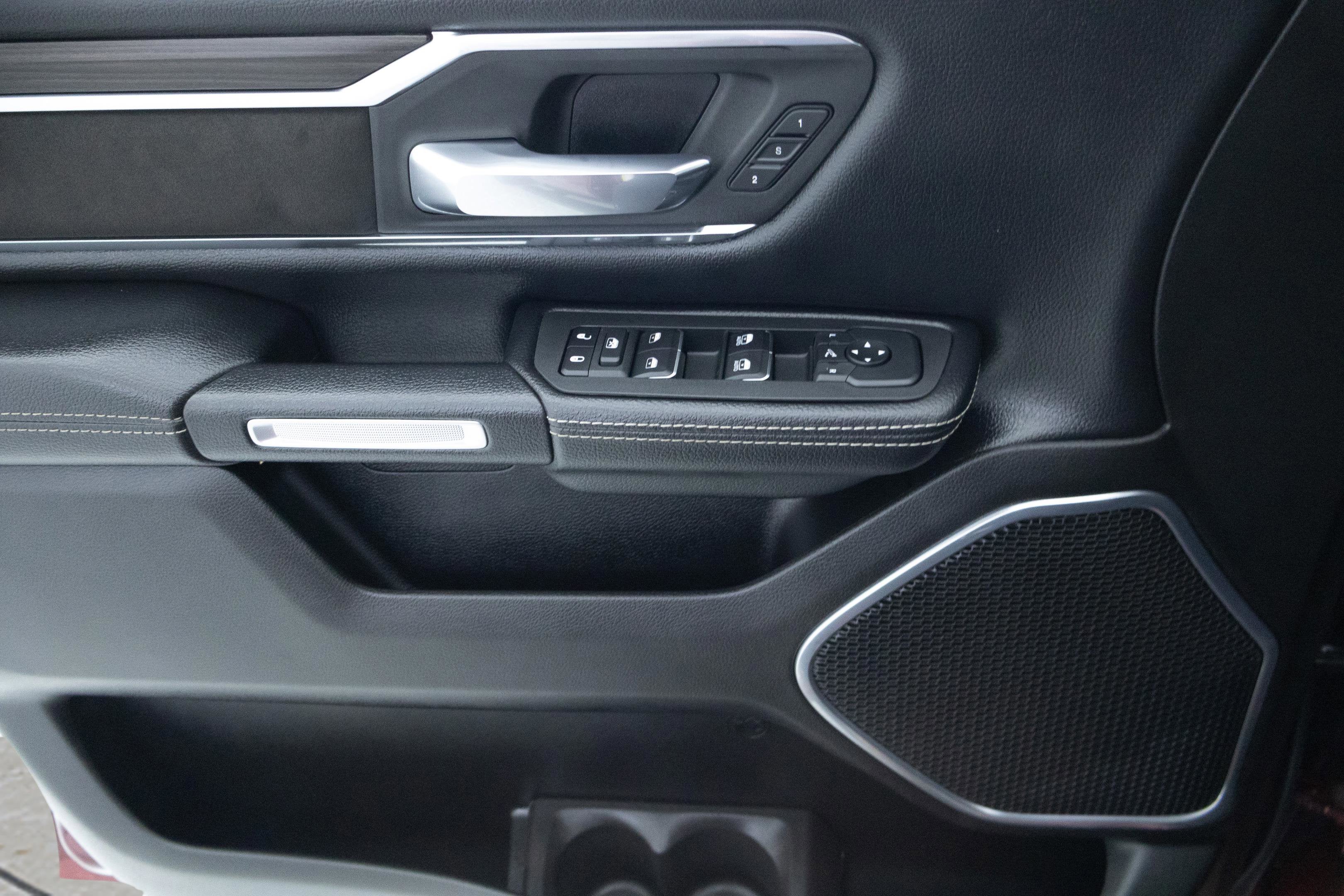 2025 RAM 1500 Laramie Crew Cab 4x4 6'4' Box