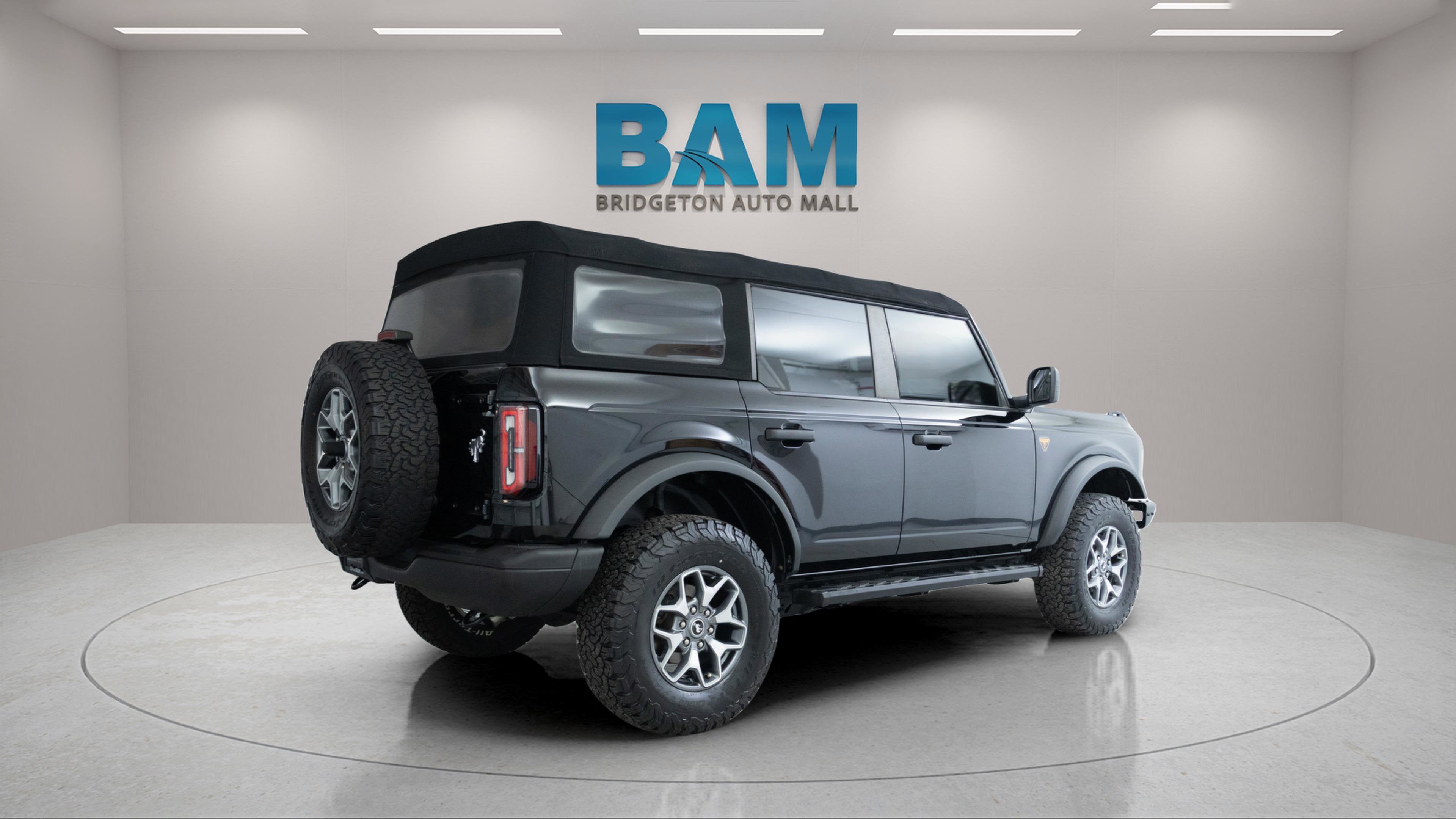 2022 Ford Bronco Base