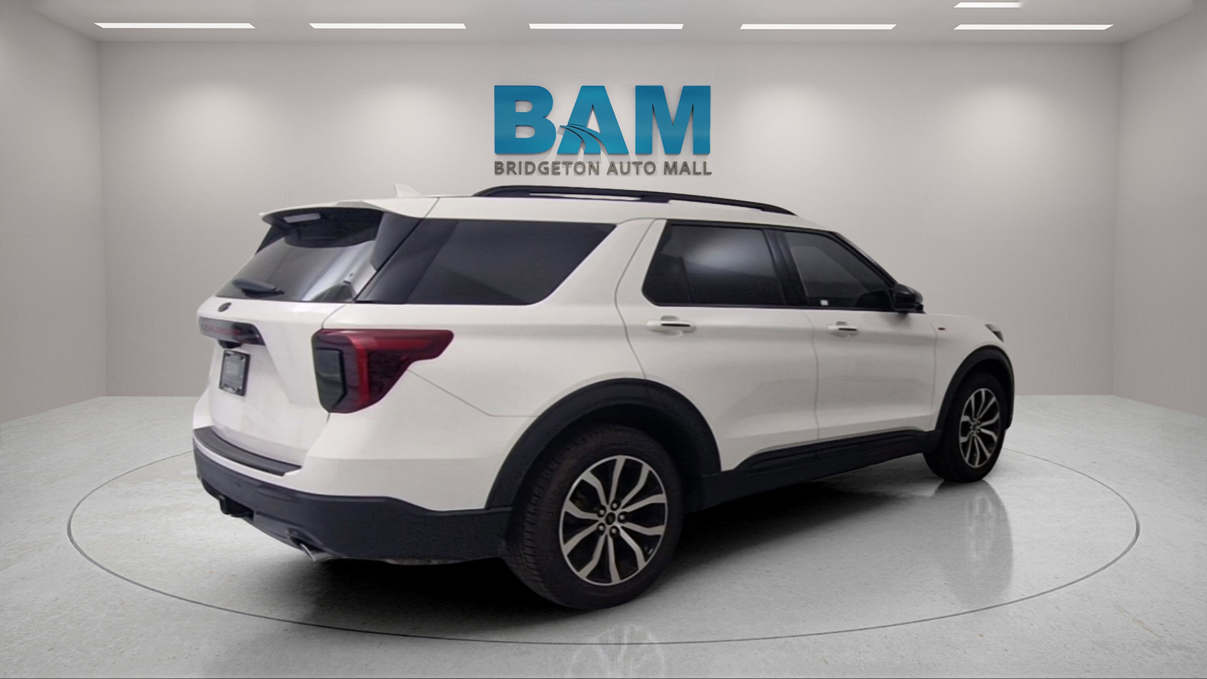 2022 Ford Explorer ST-Line