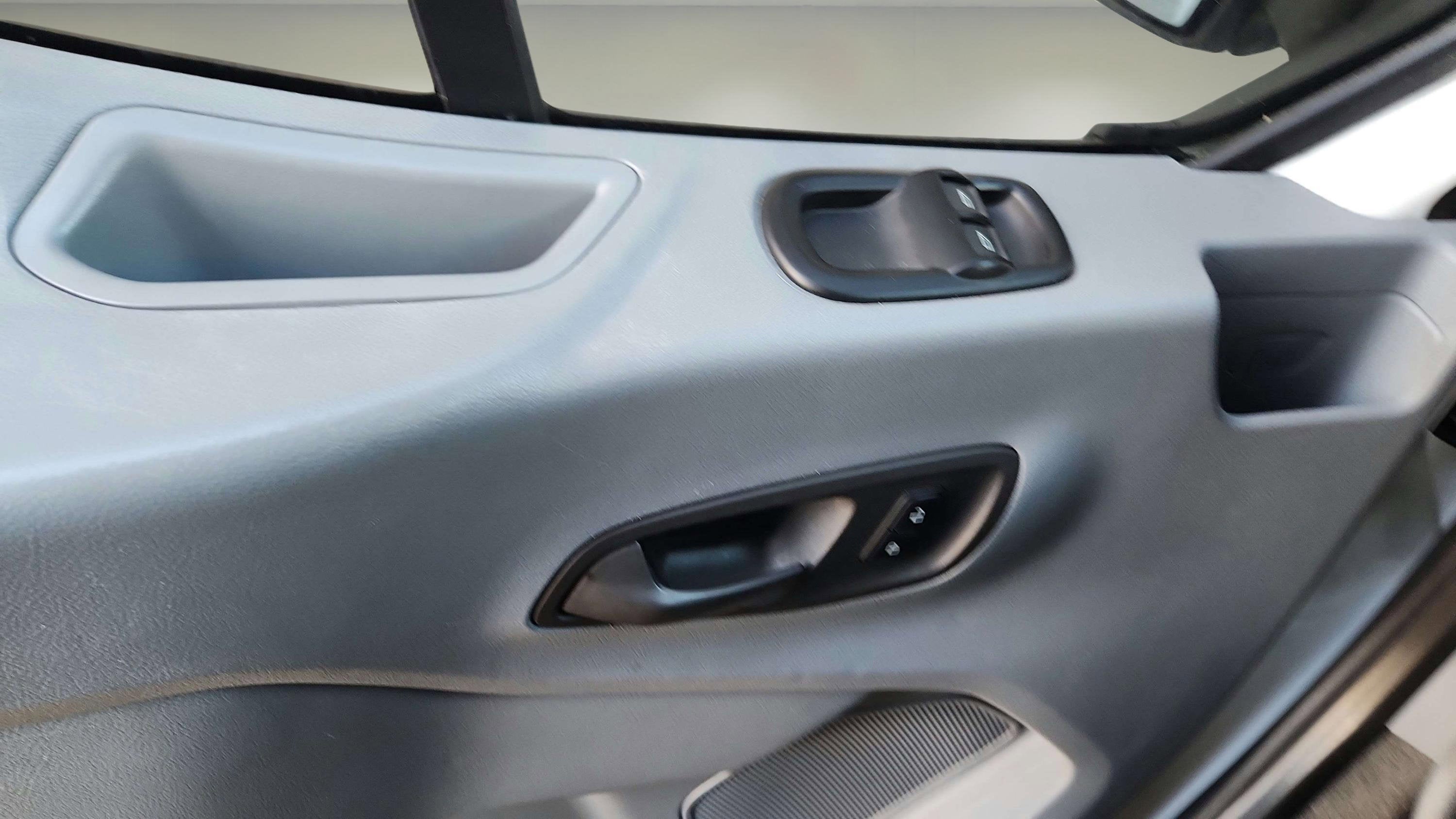 2017 Ford Transit-350 w/Sliding Pass-Side Cargo-Door