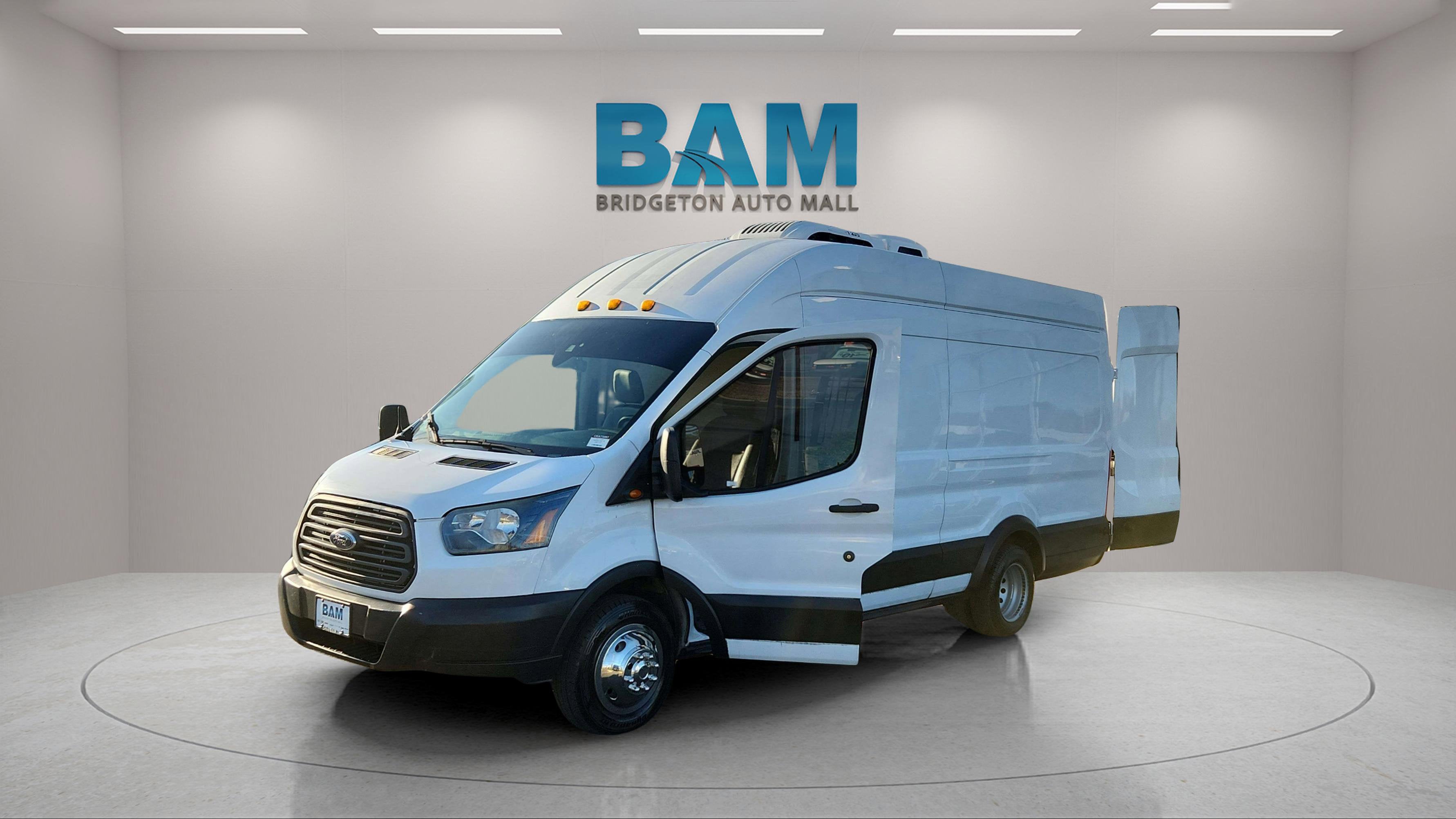 2017 Ford Transit-350 w/Sliding Pass-Side Cargo-Door