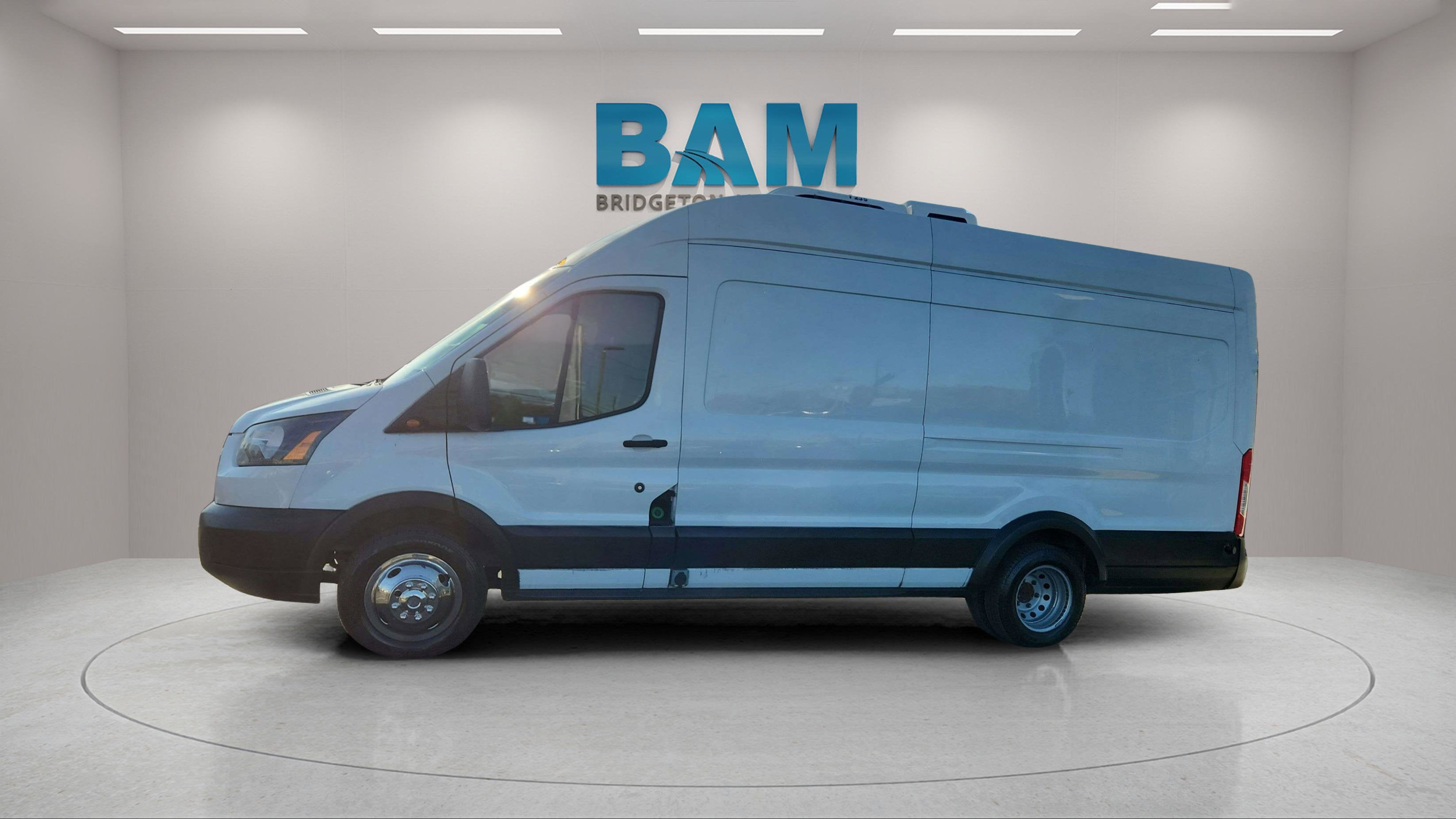 2017 Ford Transit-350 w/Sliding Pass-Side Cargo-Door