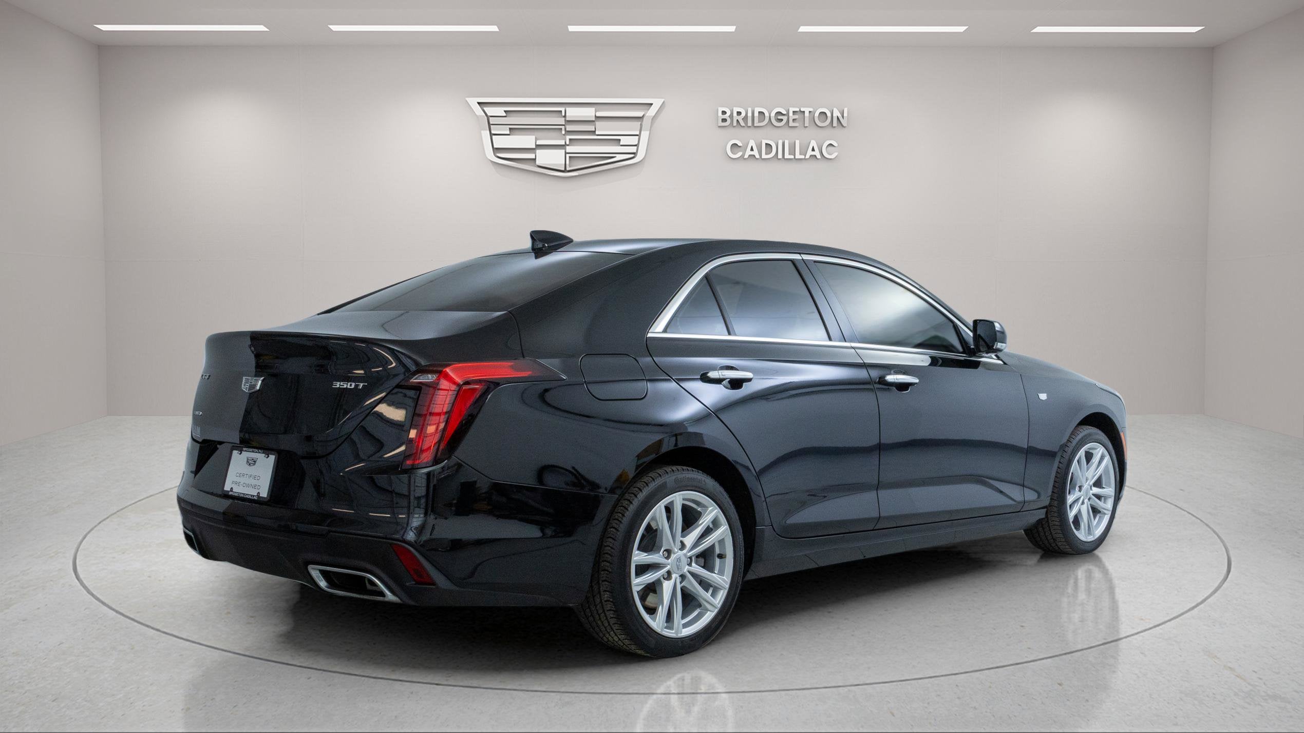 2023 Cadillac CT4 Luxury
