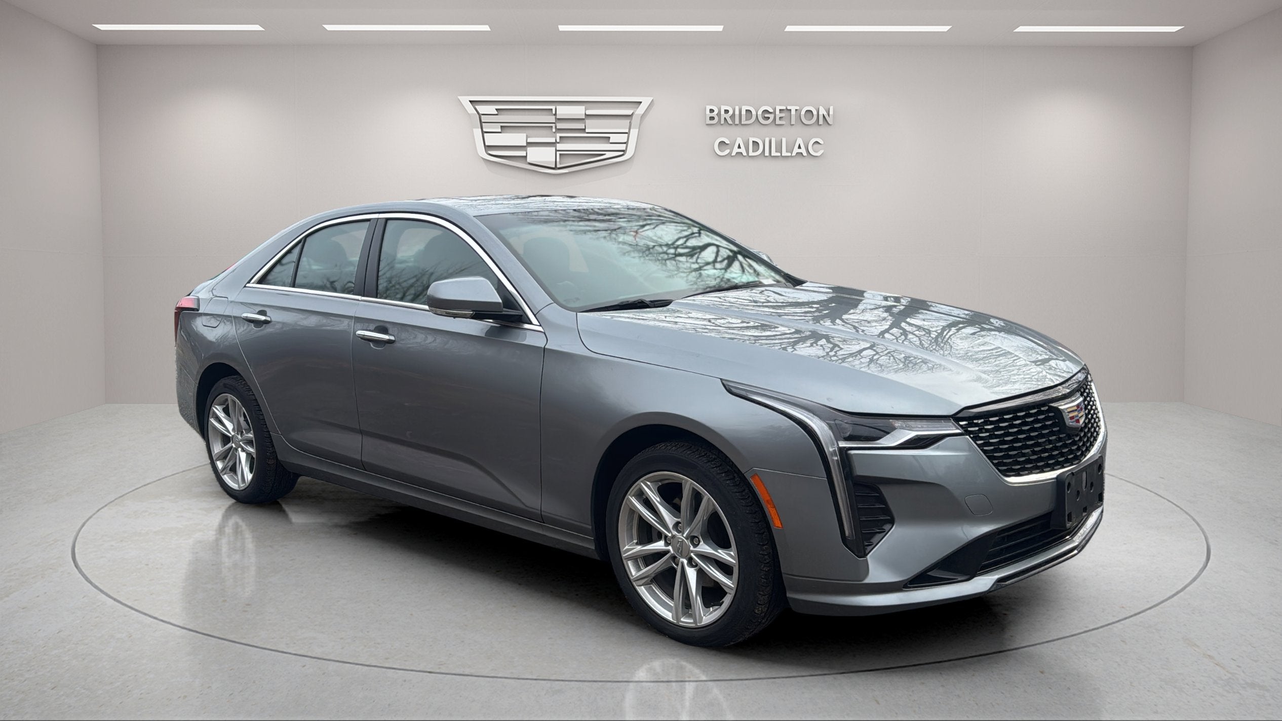 2023 Cadillac CT4 Luxury