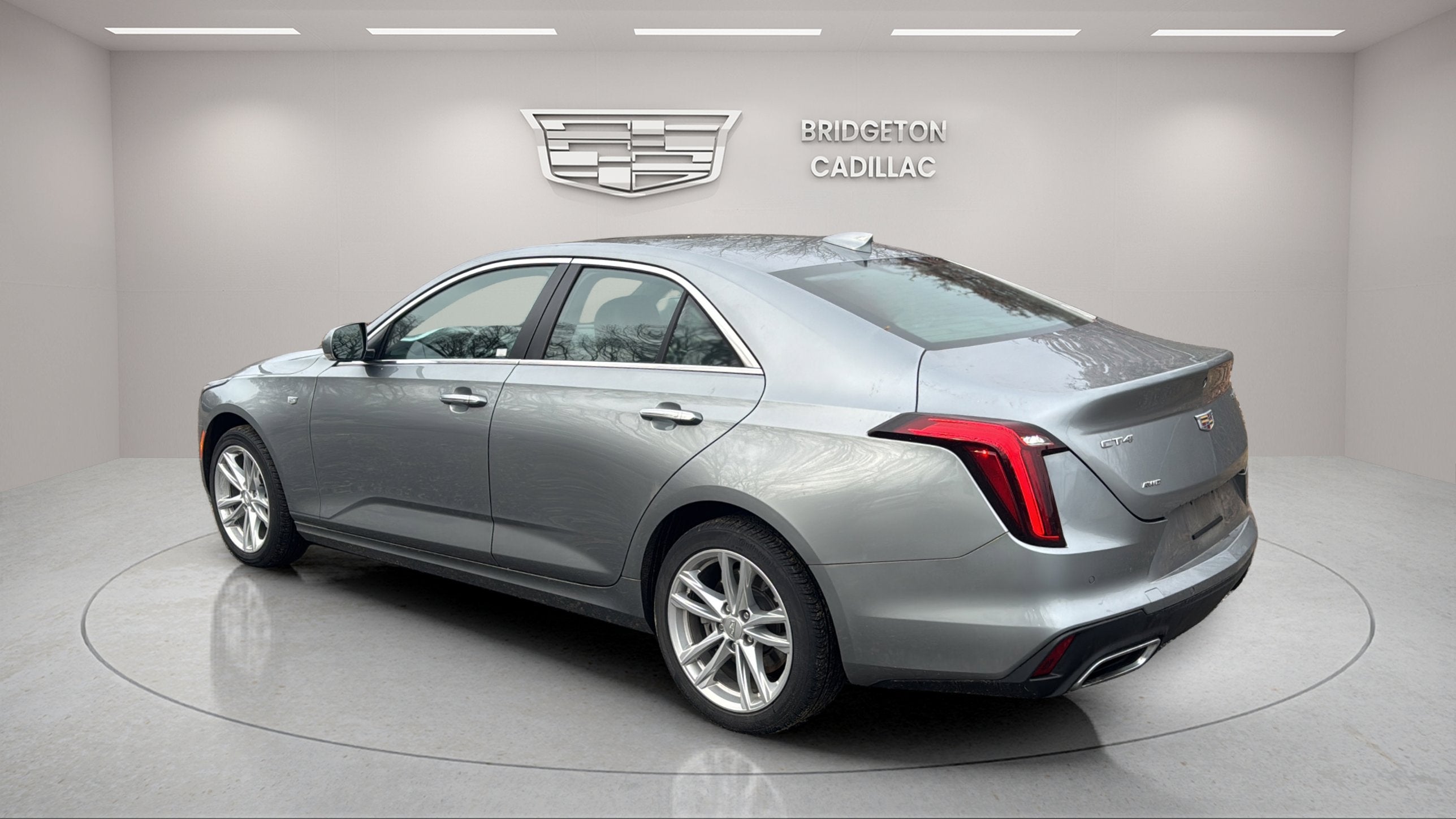 2023 Cadillac CT4 Luxury