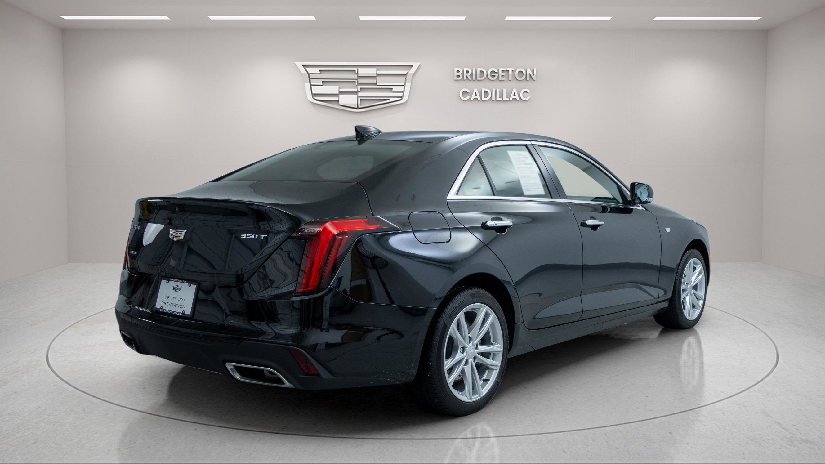 2023 Cadillac CT4 Luxury